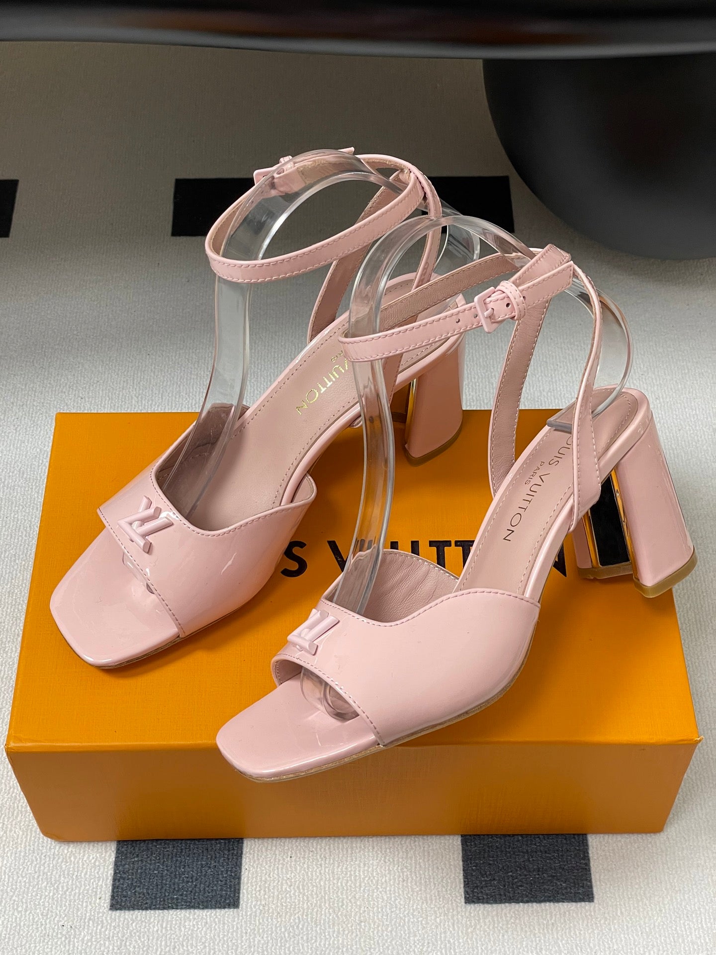 LuxluxHouse Best Quality Women Shoes Louis Vuitton