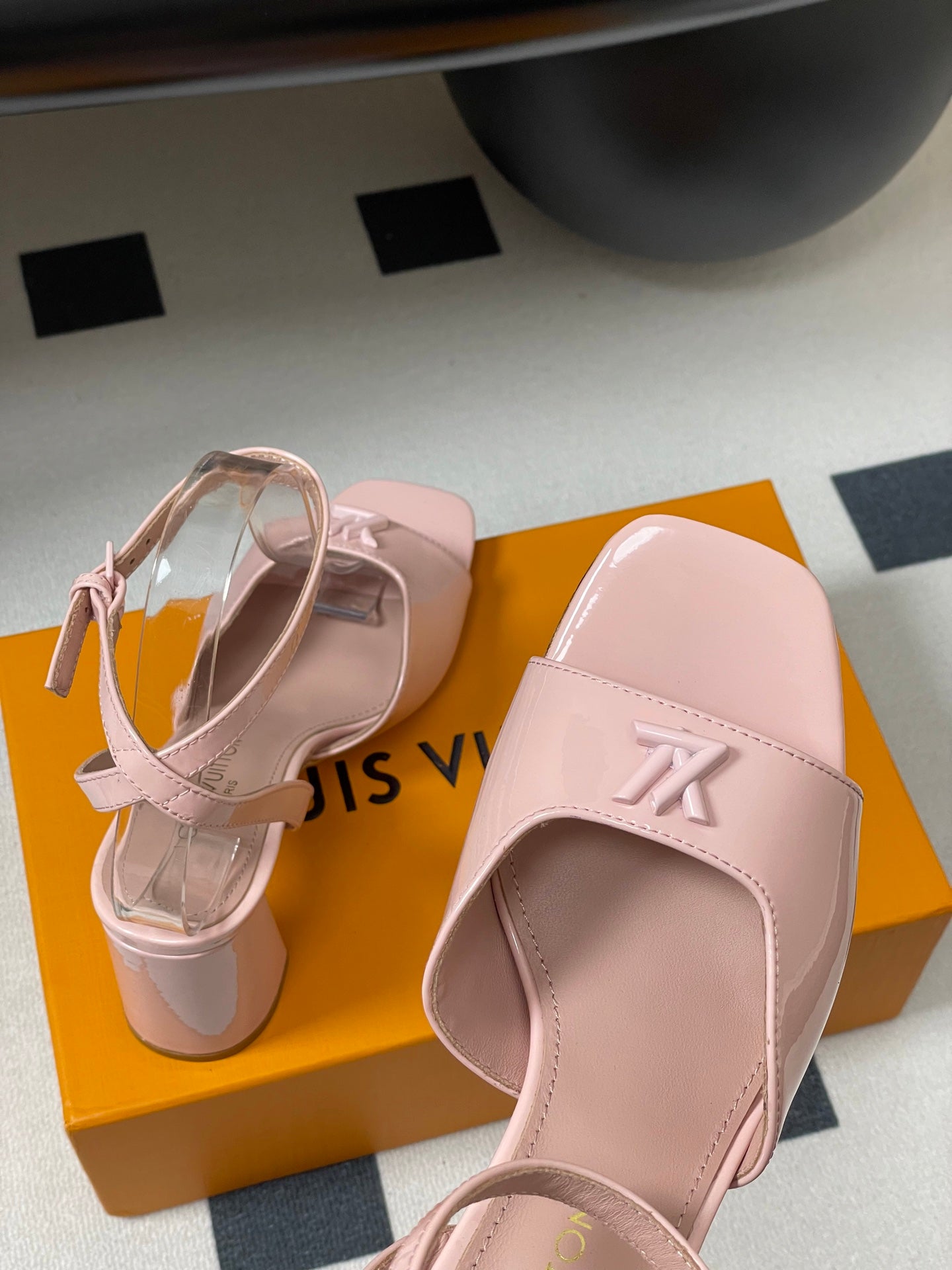 LuxluxHouse Best Quality Women Shoes Louis Vuitton
