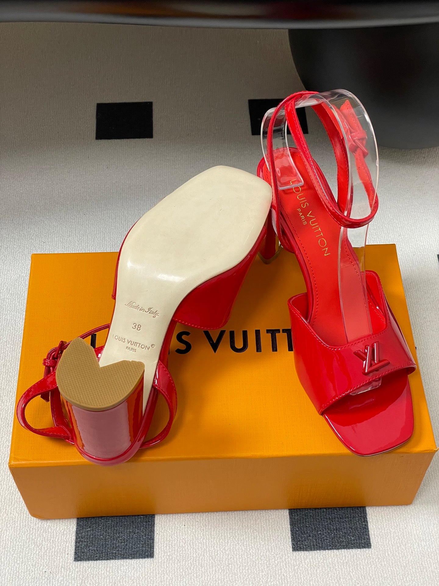 LuxluxHouse Best Quality Women Shoes Louis Vuitton