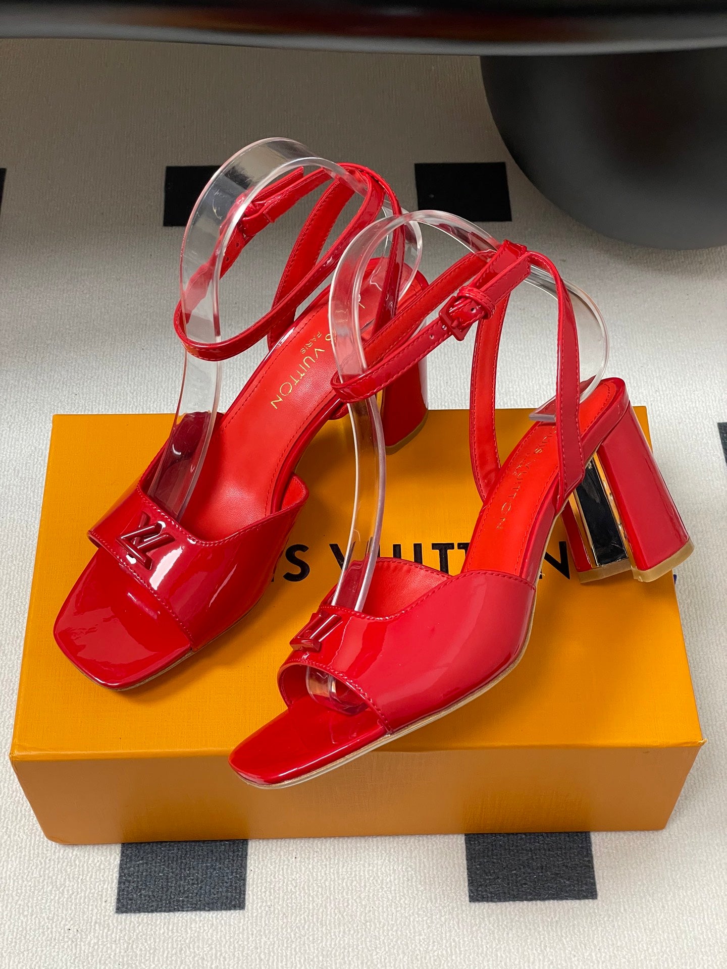 LuxluxHouse Best Quality Women Shoes Louis Vuitton