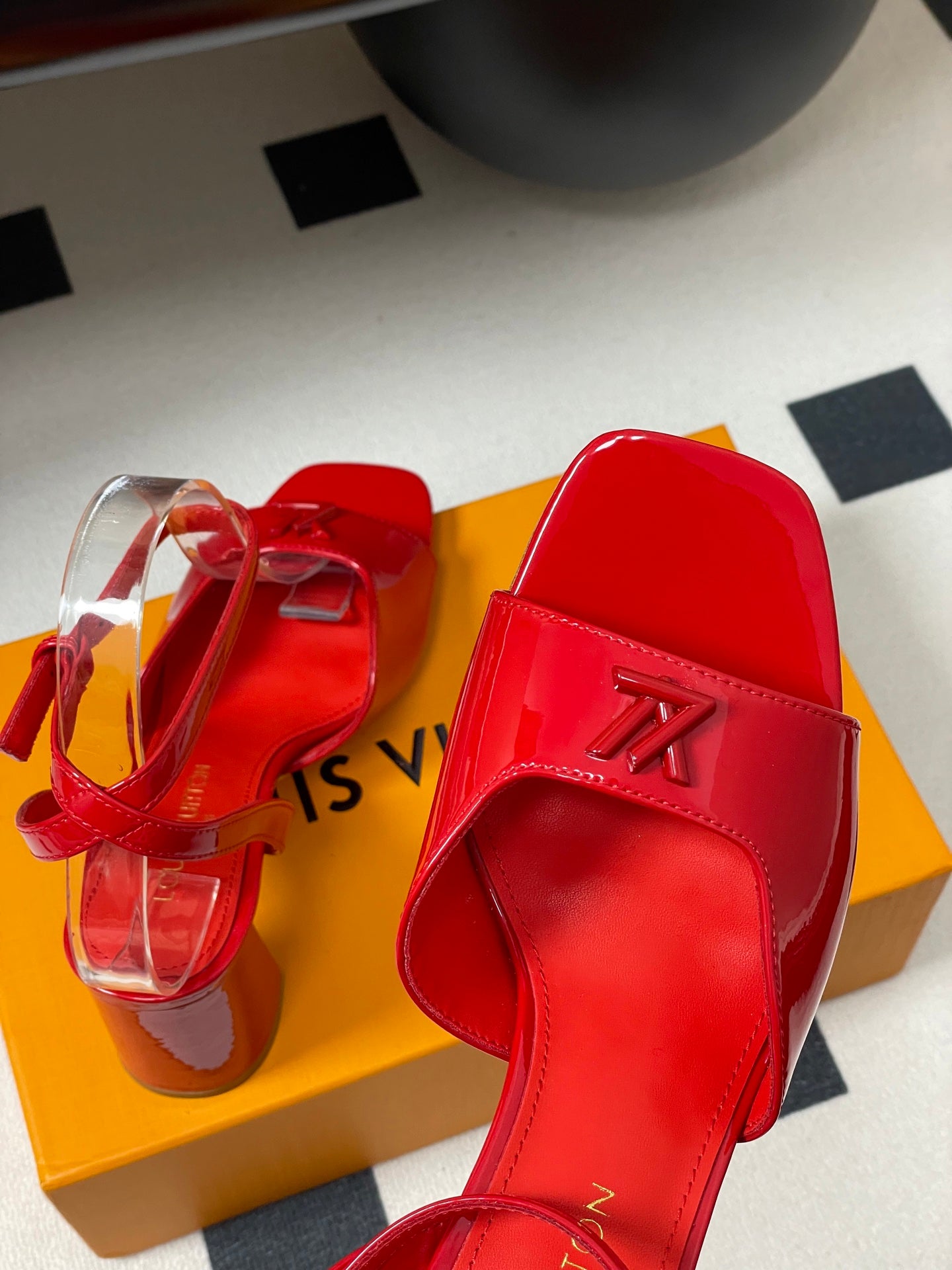 LuxluxHouse Best Quality Women Shoes Louis Vuitton