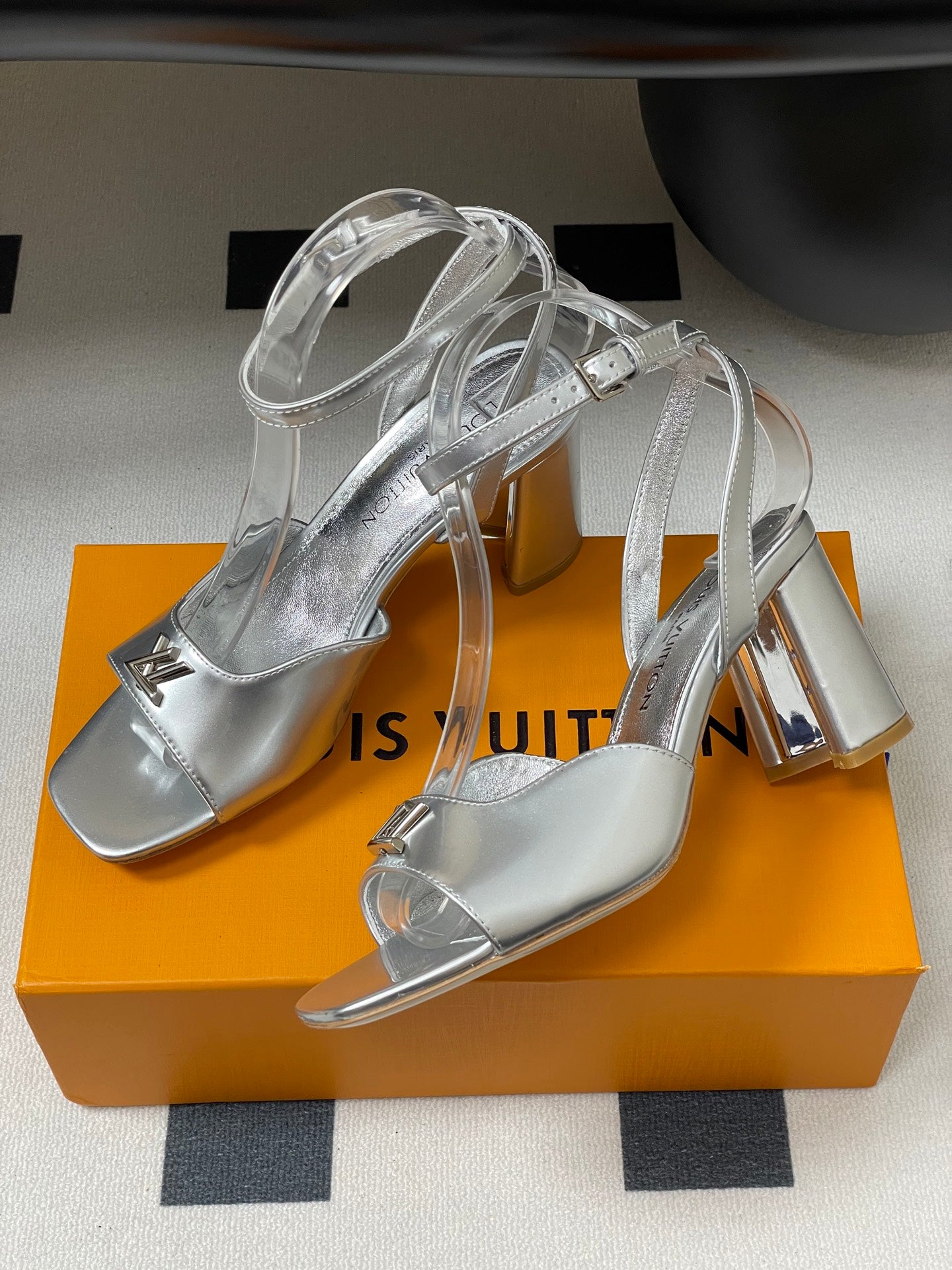 LuxluxHouse Best Quality Women Shoes Louis Vuitton