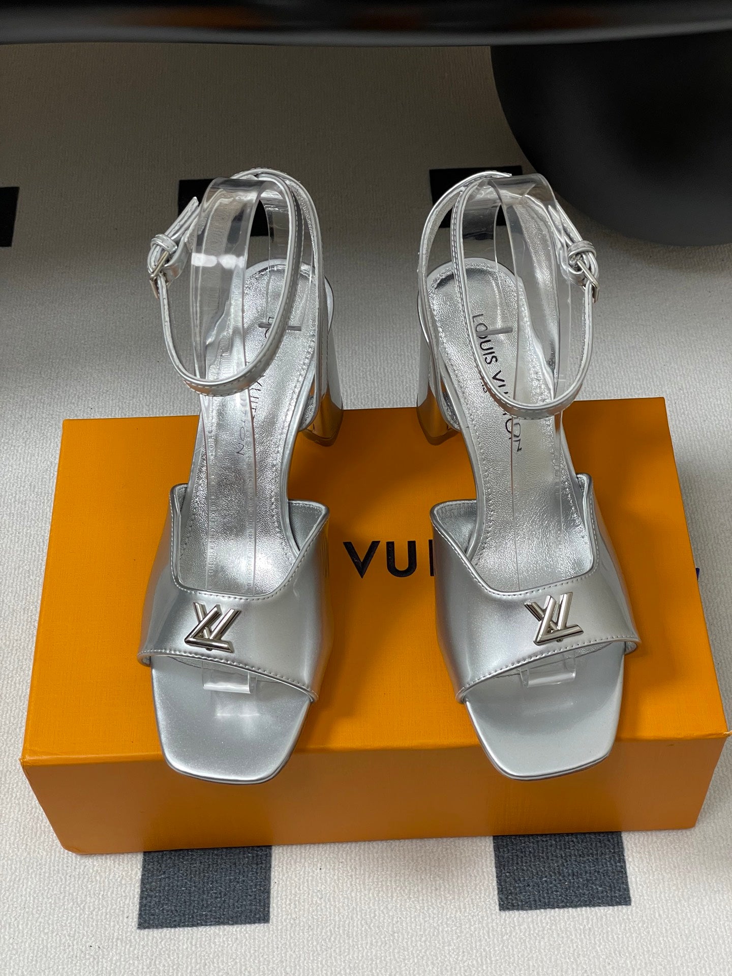 LuxluxHouse Best Quality Women Shoes Louis Vuitton
