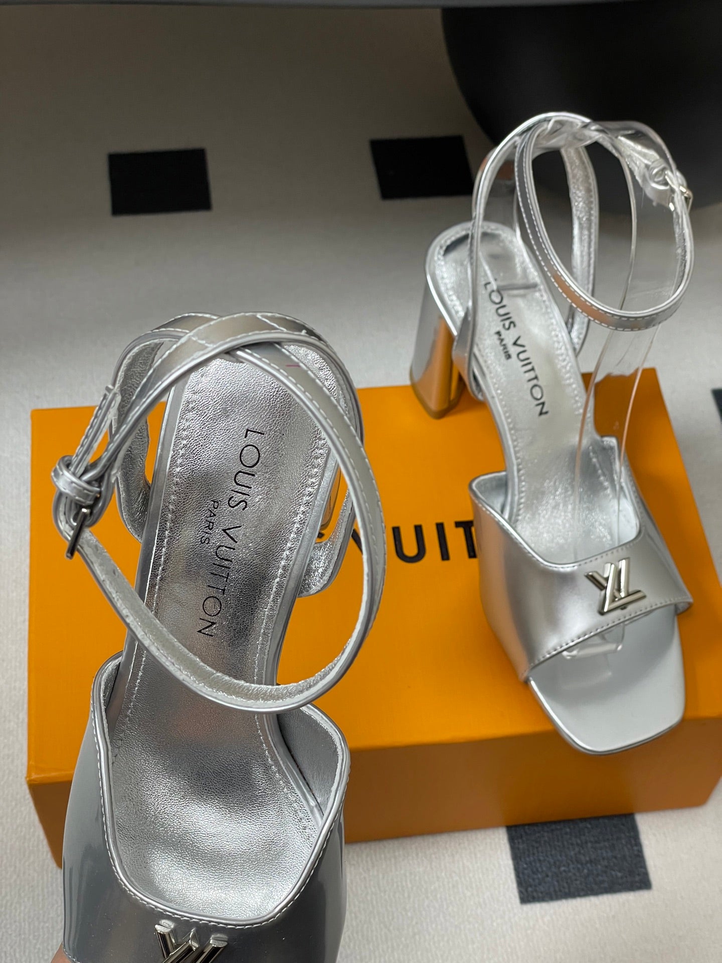 LuxluxHouse Best Quality Women Shoes Louis Vuitton