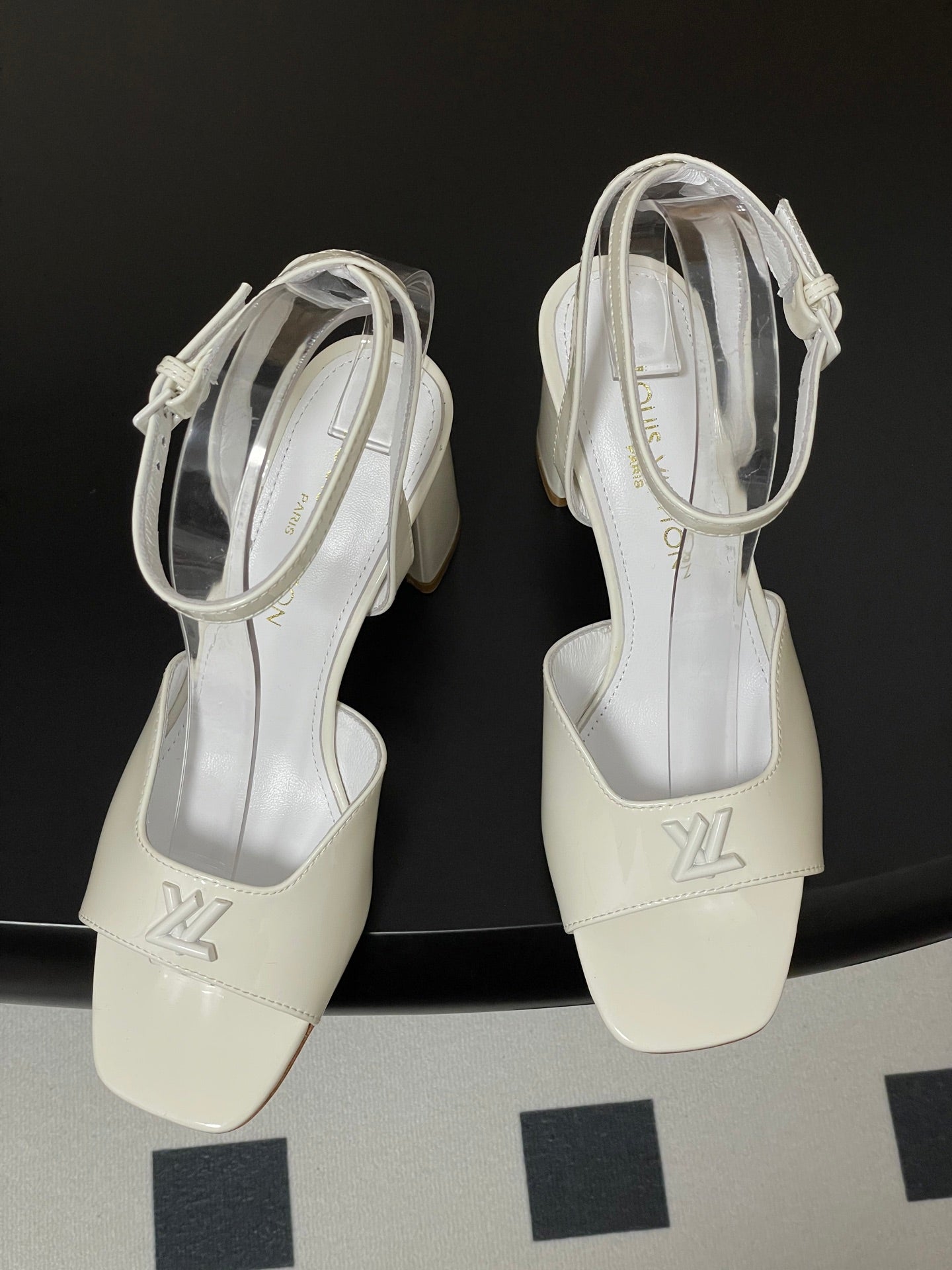 LuxluxHouse Best Quality Women Shoes Louis Vuitton