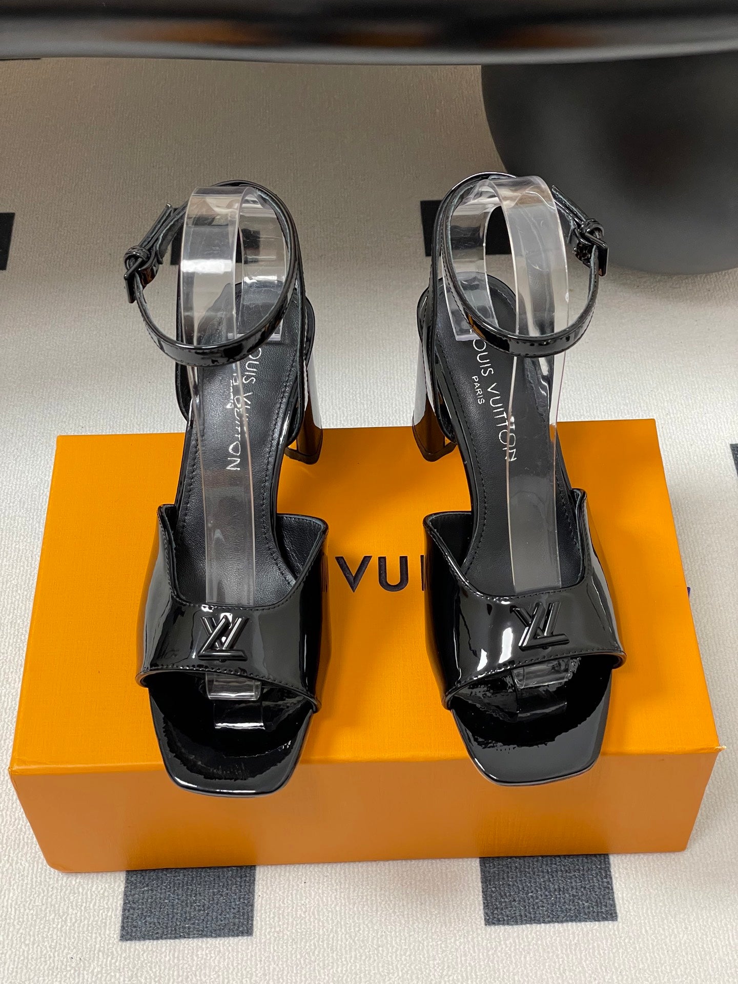 LuxluxHouse Best Quality Women Shoes Louis Vuitton