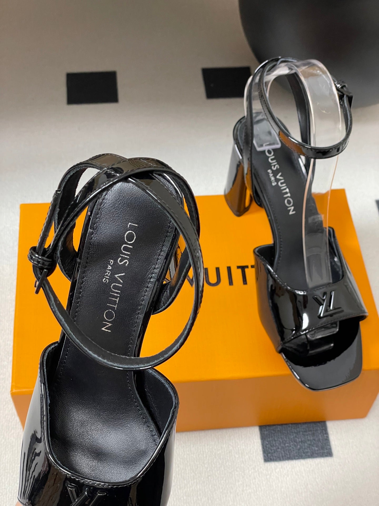 LuxluxHouse Best Quality Women Shoes Louis Vuitton