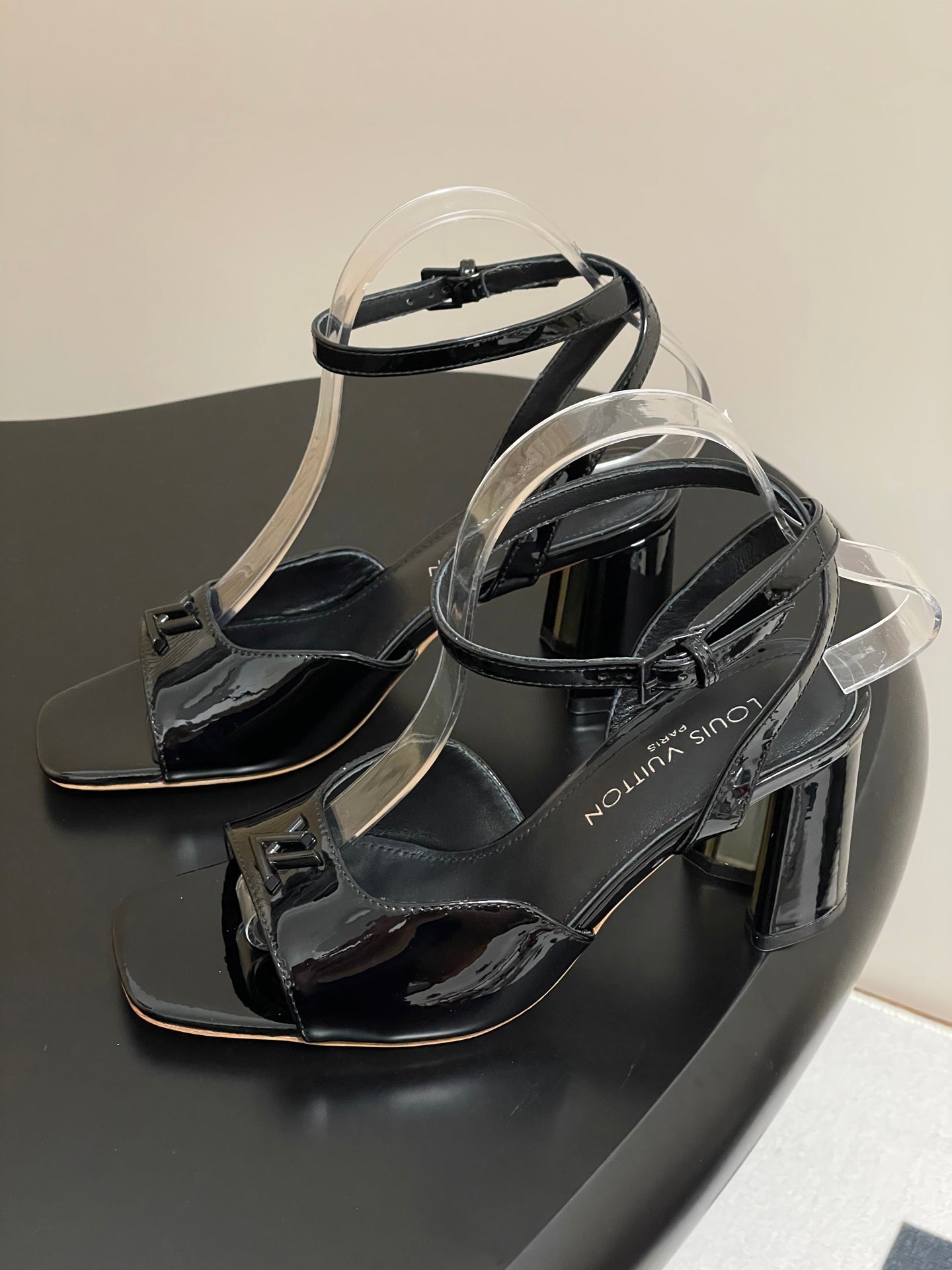 LuxluxHouse Best Quality Women Shoes Louis Vuitton