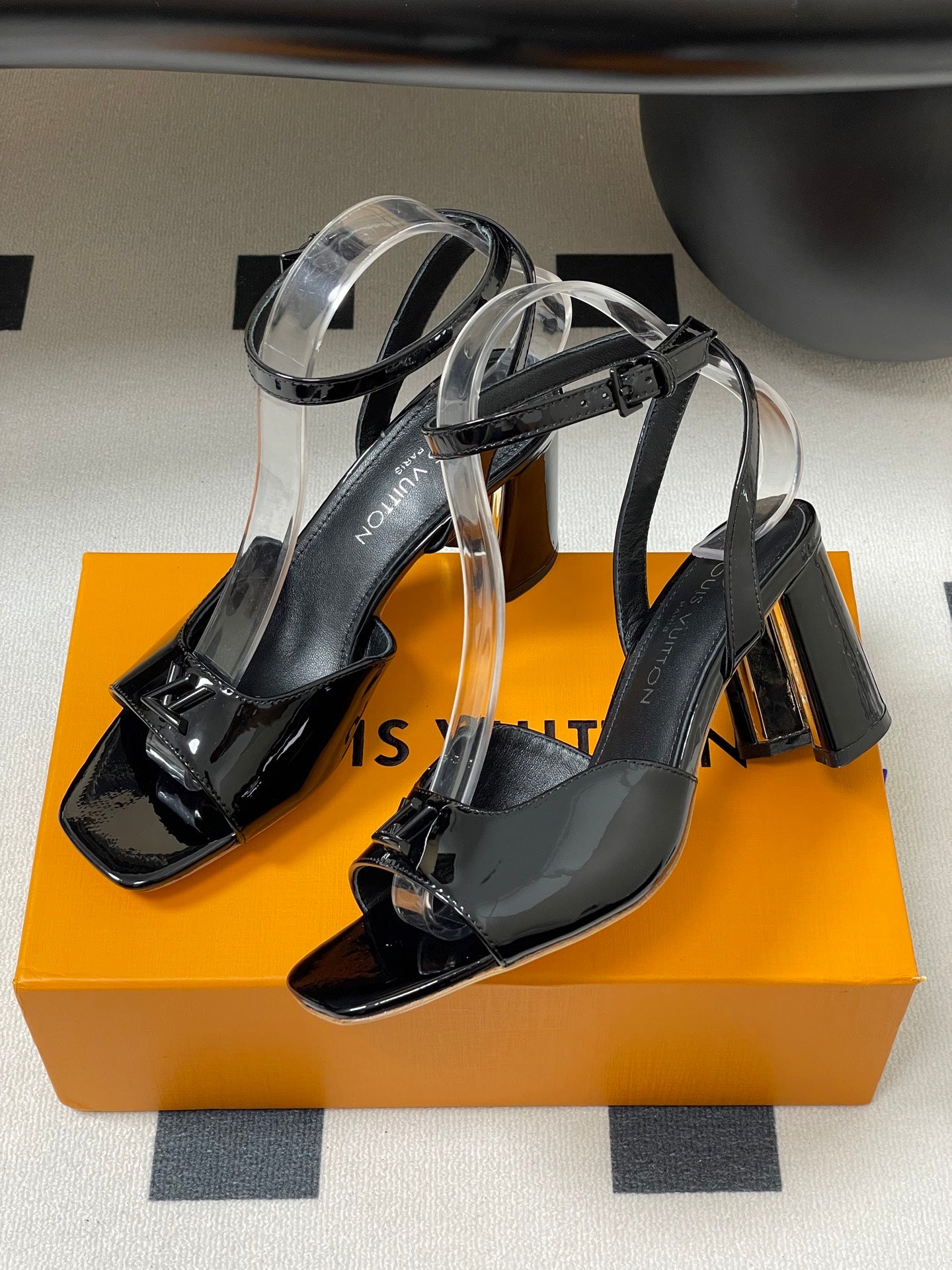 LuxluxHouse Best Quality Women Shoes Louis Vuitton