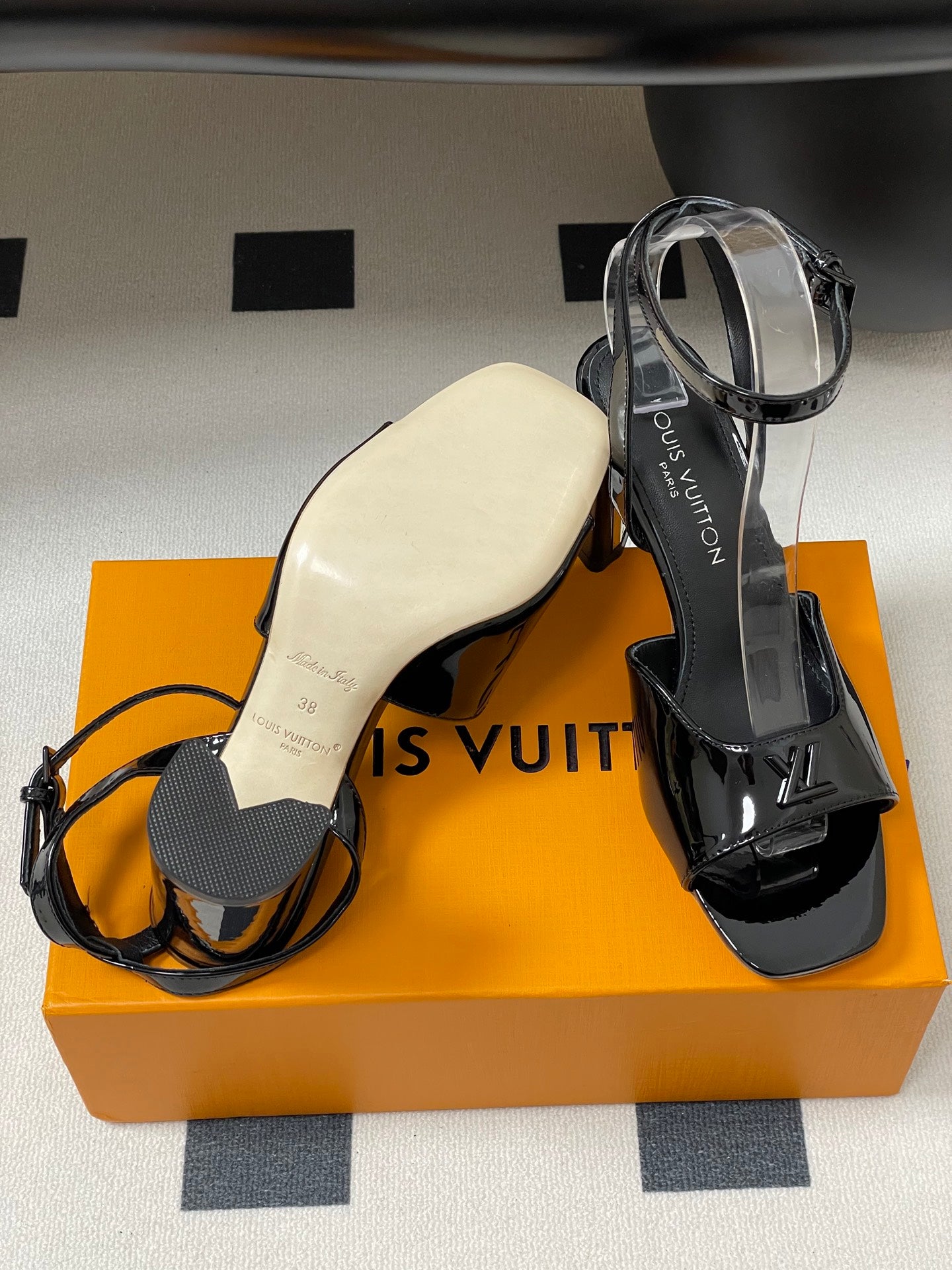 LuxluxHouse Best Quality Women Shoes Louis Vuitton