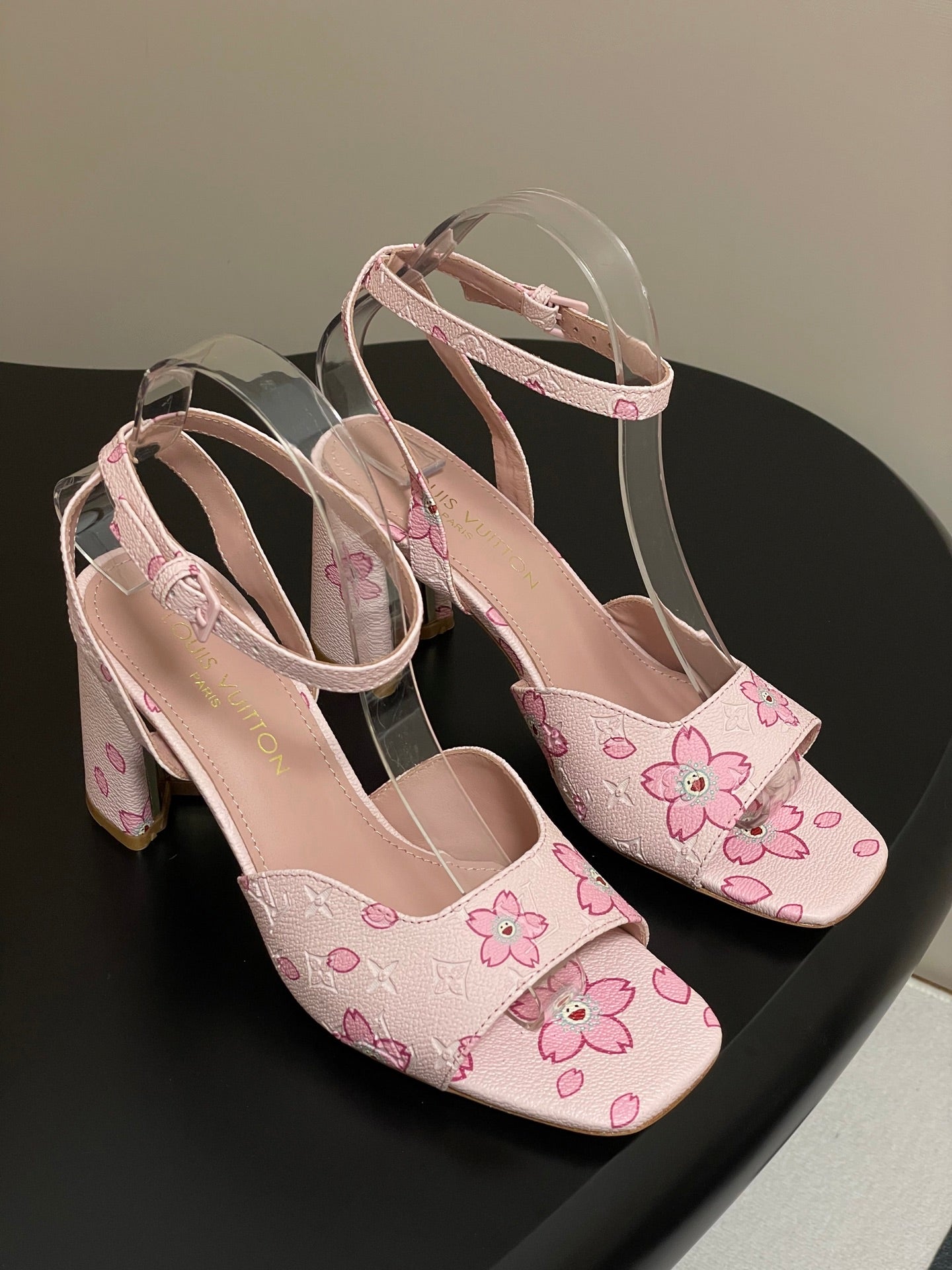 LuxluxHouse Best Quality Women Shoes Louis Vuitton