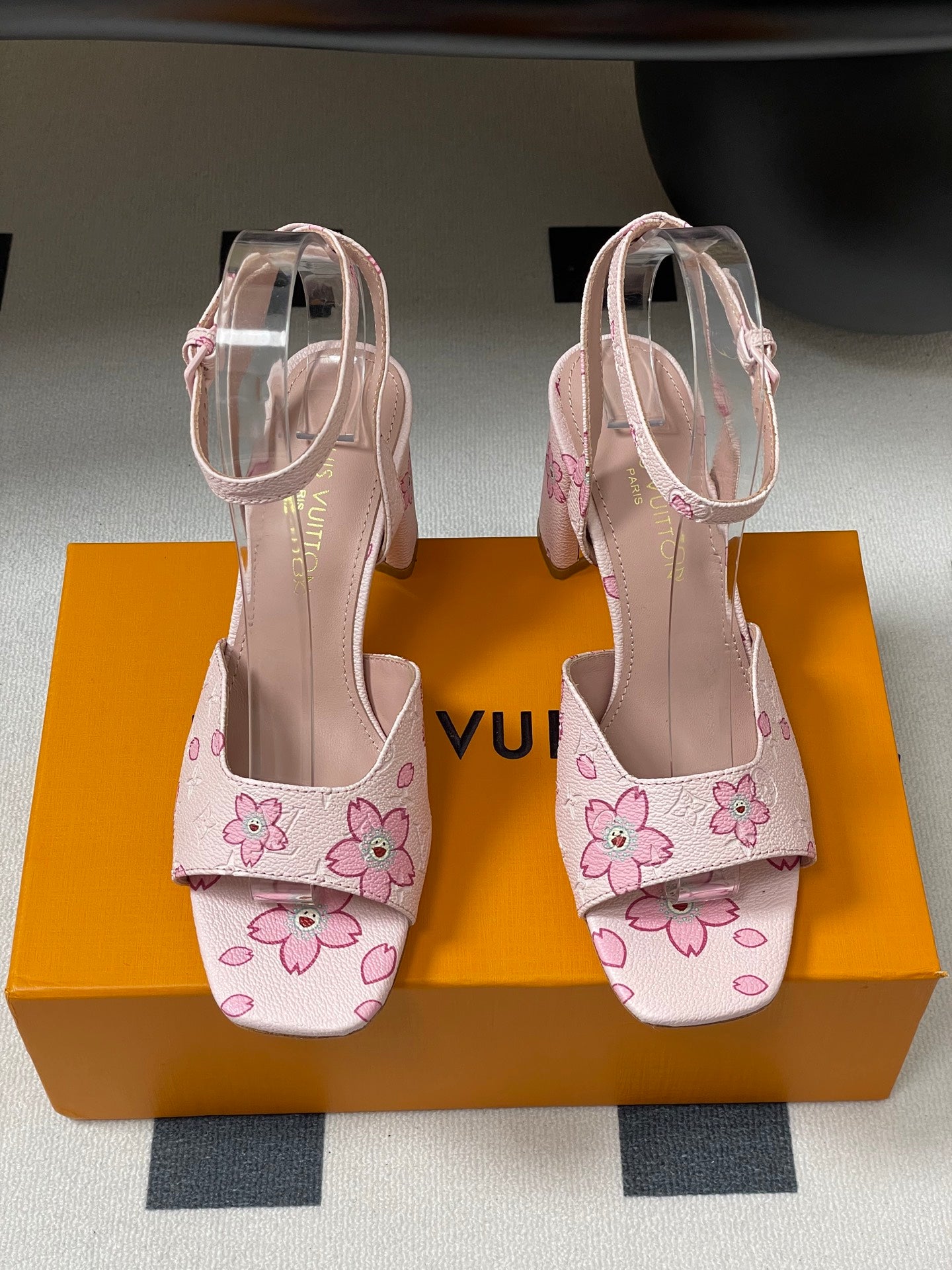 LuxluxHouse Best Quality Women Shoes Louis Vuitton