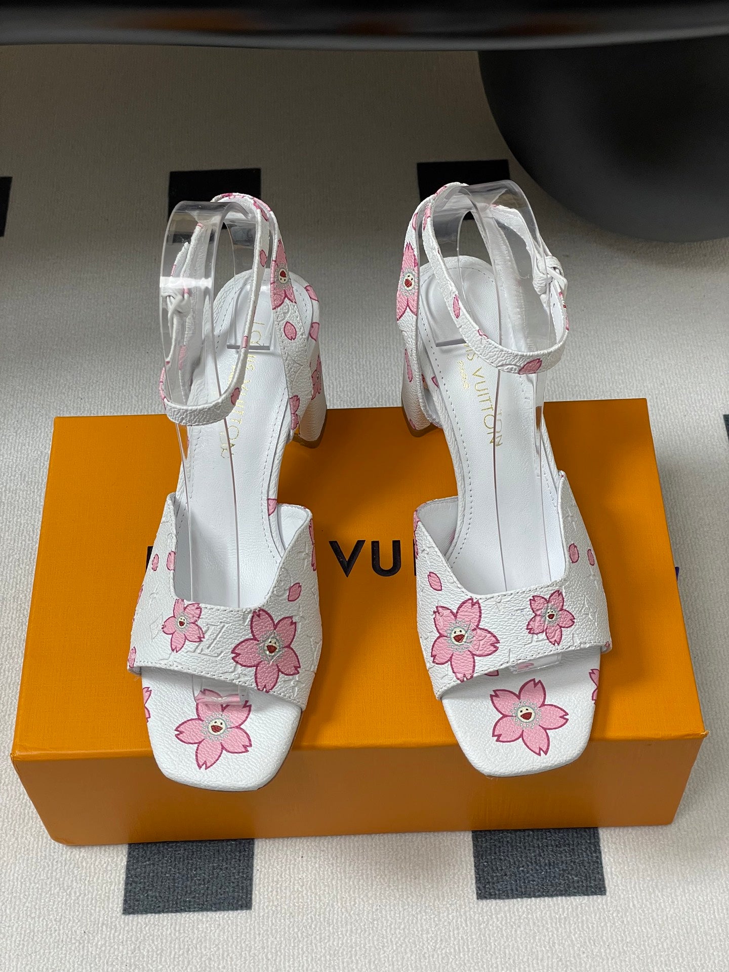 LuxluxHouse Best Quality Women Shoes Louis Vuitton