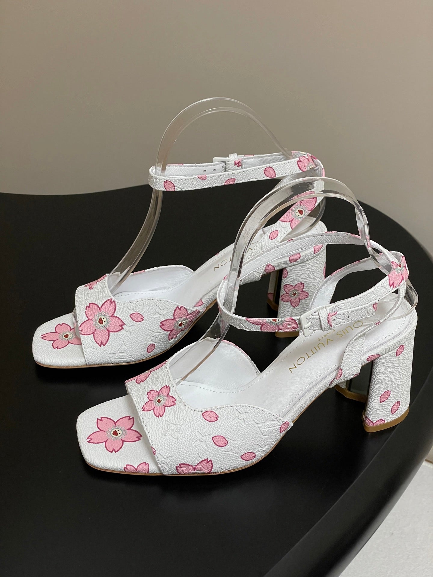 LuxluxHouse Best Quality Women Shoes Louis Vuitton