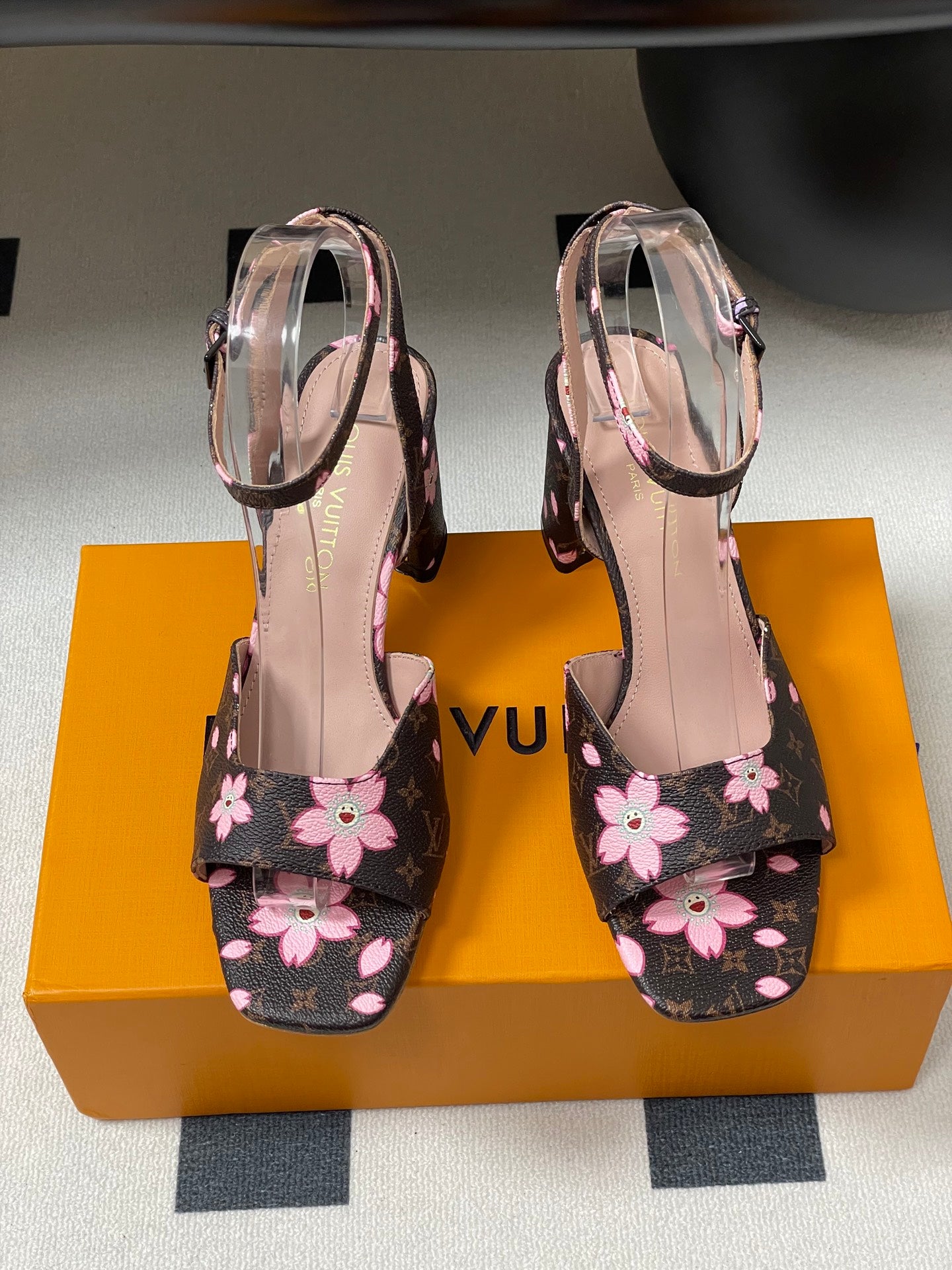 LuxluxHouse Best Quality Women Shoes Louis Vuitton