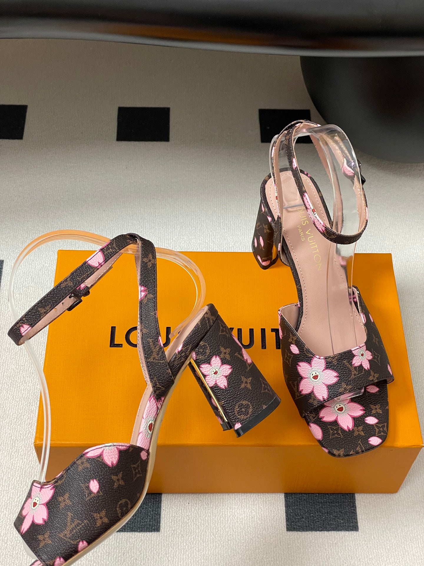 LuxluxHouse Best Quality Women Shoes Louis Vuitton