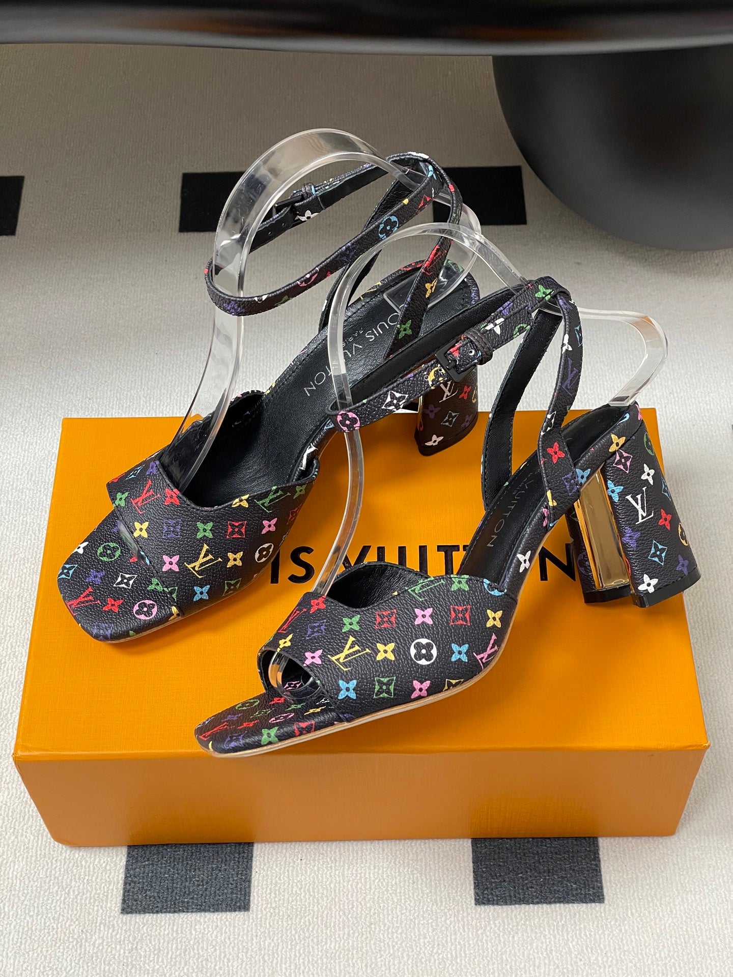 LuxluxHouse Best Quality Women Shoes Louis Vuitton