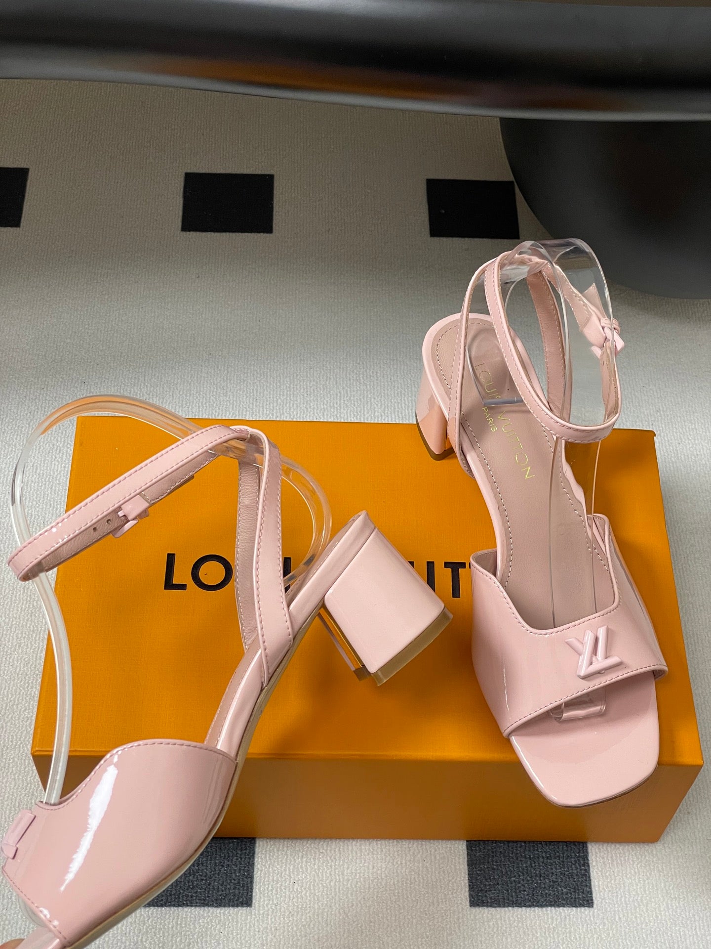 LuxluxHouse Best Quality Women Shoes Louis Vuitton