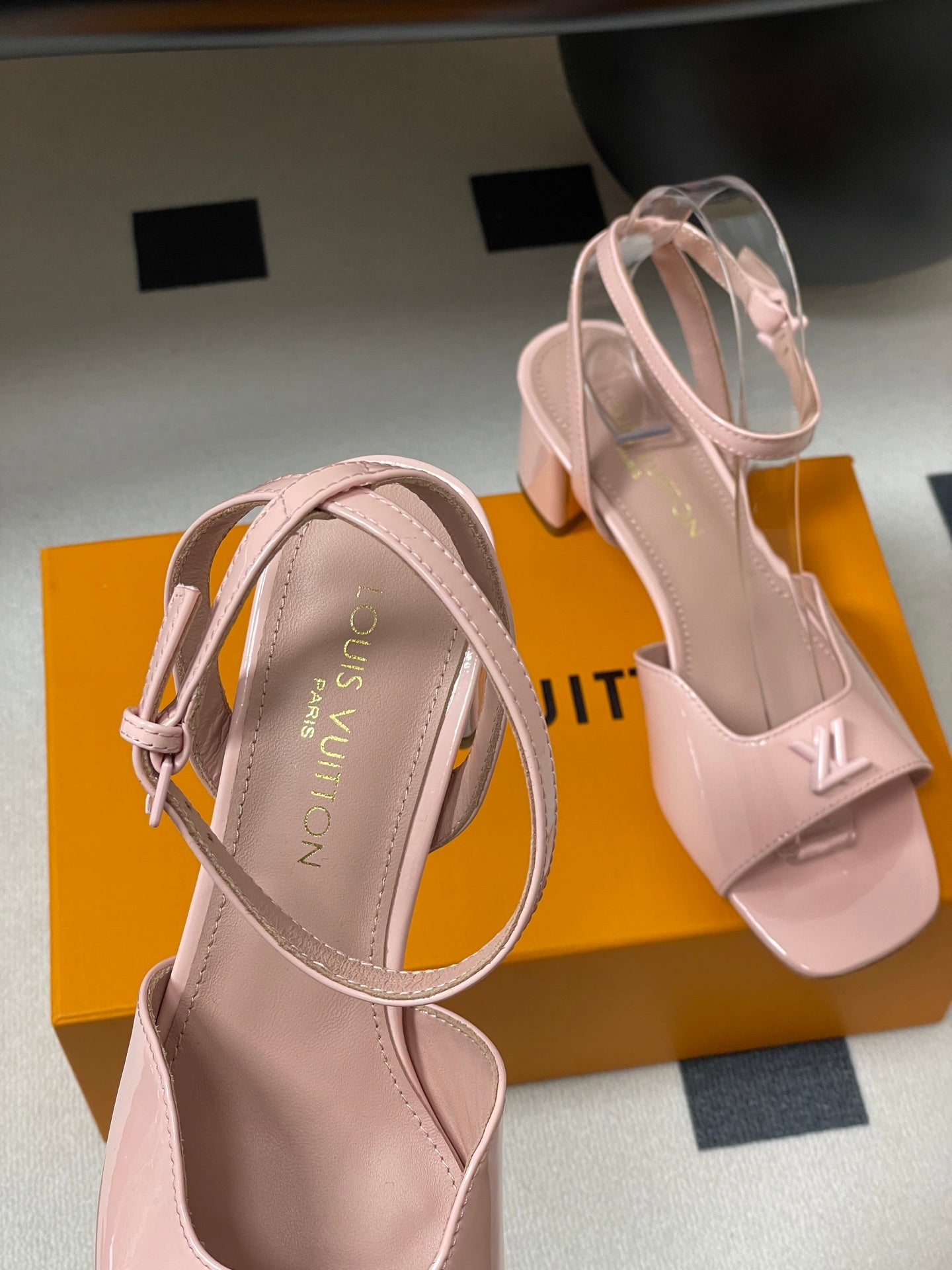 LuxluxHouse Best Quality Women Shoes Louis Vuitton