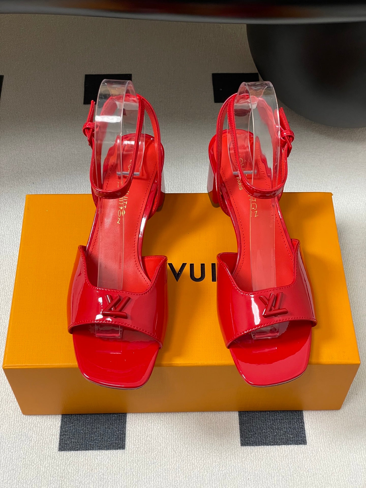 LuxluxHouse Best Quality Women Shoes Louis Vuitton
