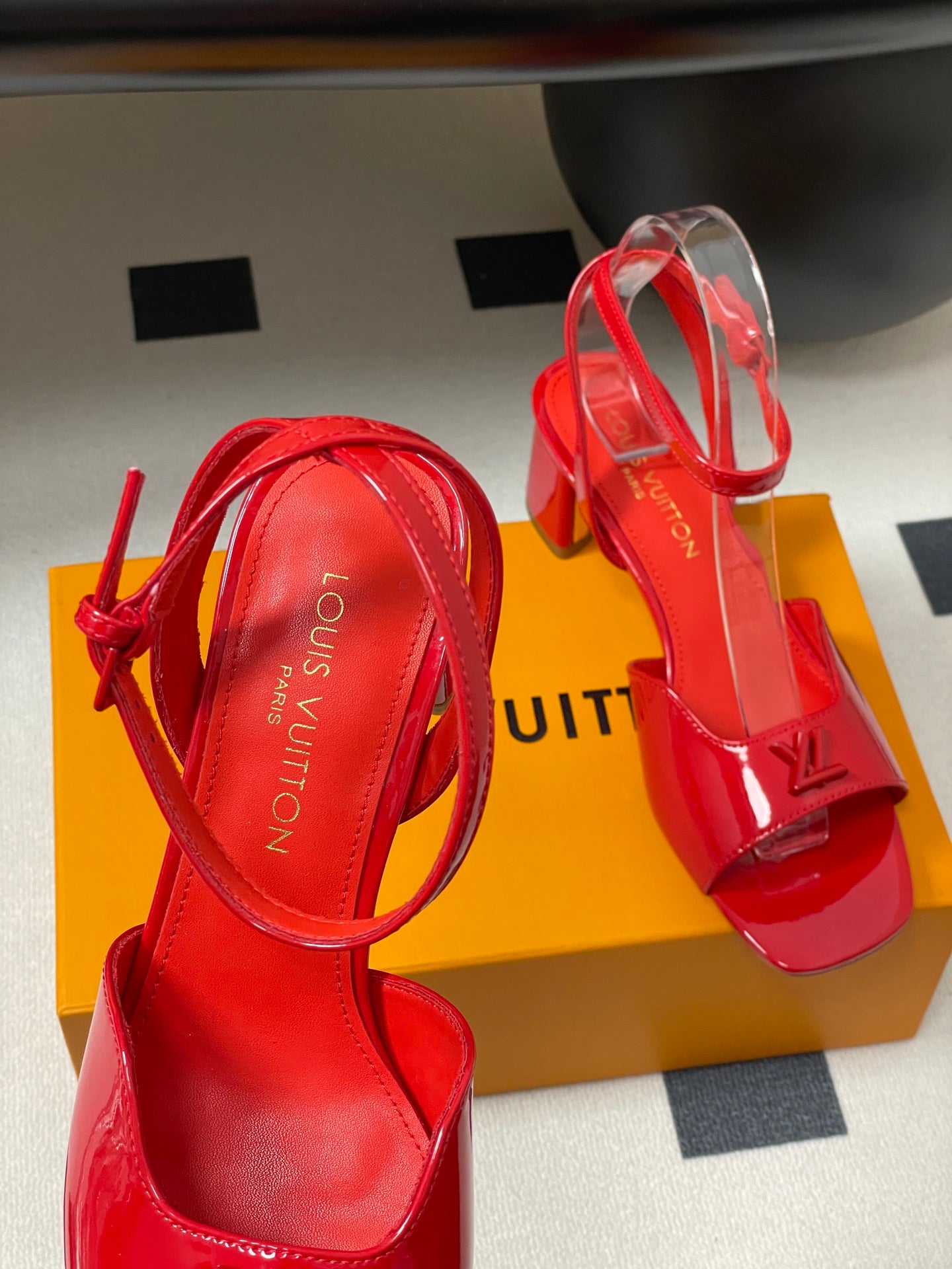 LuxluxHouse Best Quality Women Shoes Louis Vuitton