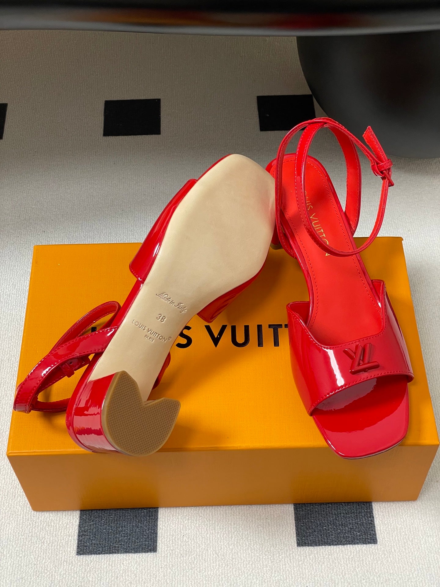 LuxluxHouse Best Quality Women Shoes Louis Vuitton