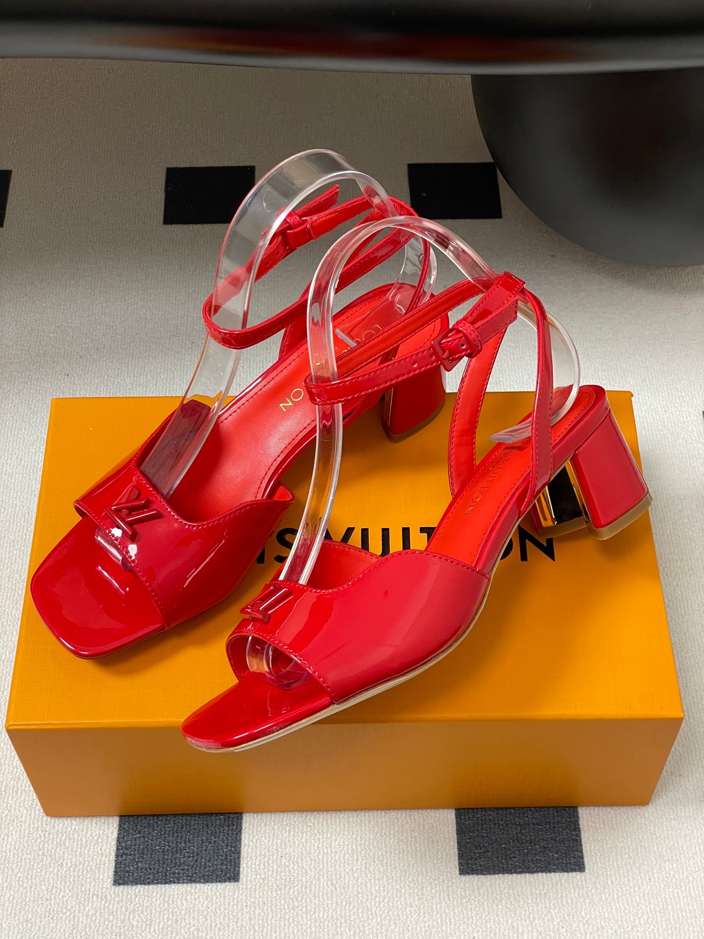 LuxluxHouse Best Quality Women Shoes Louis Vuitton