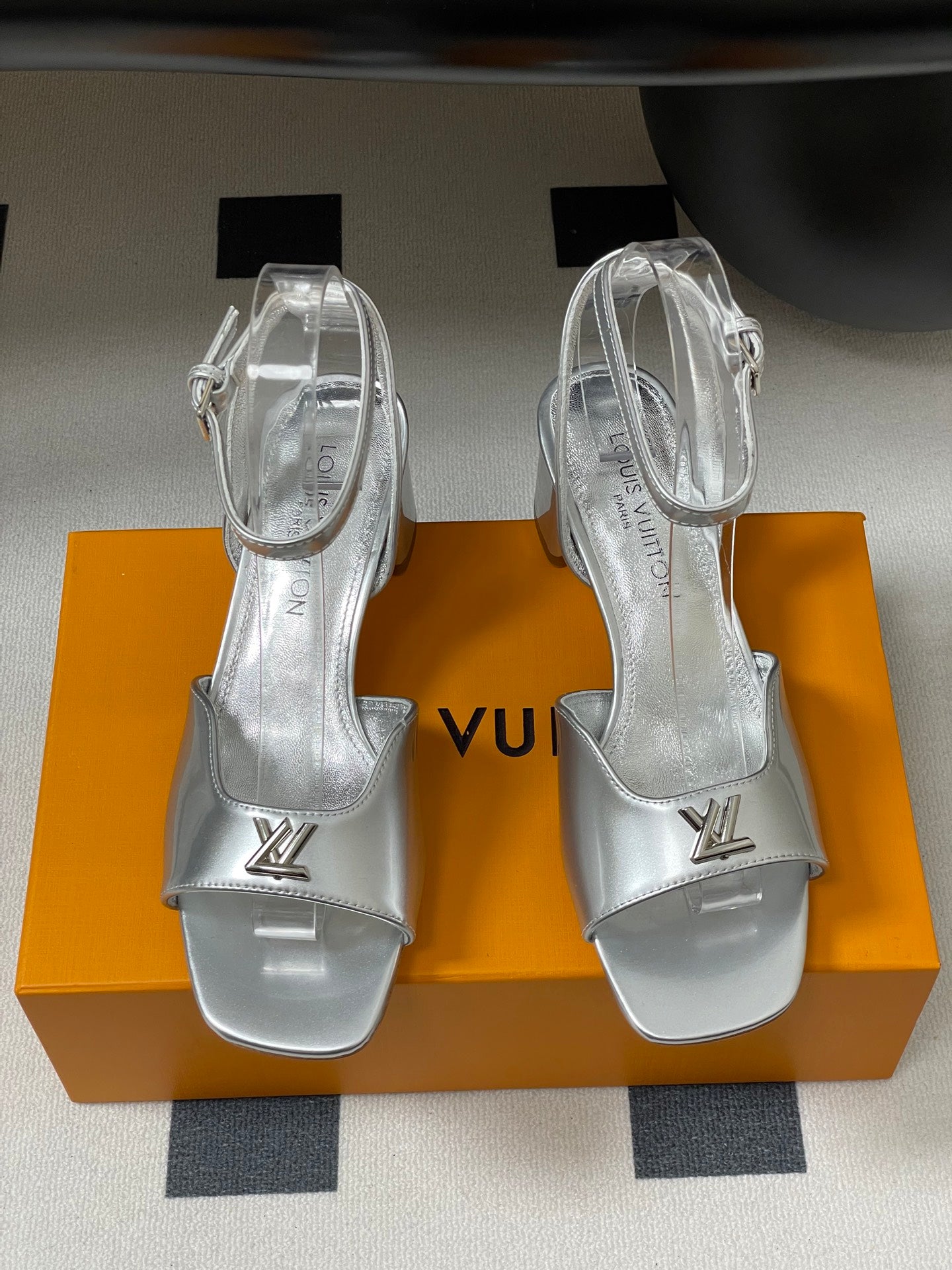 LuxluxHouse Best Quality Women Shoes Louis Vuitton