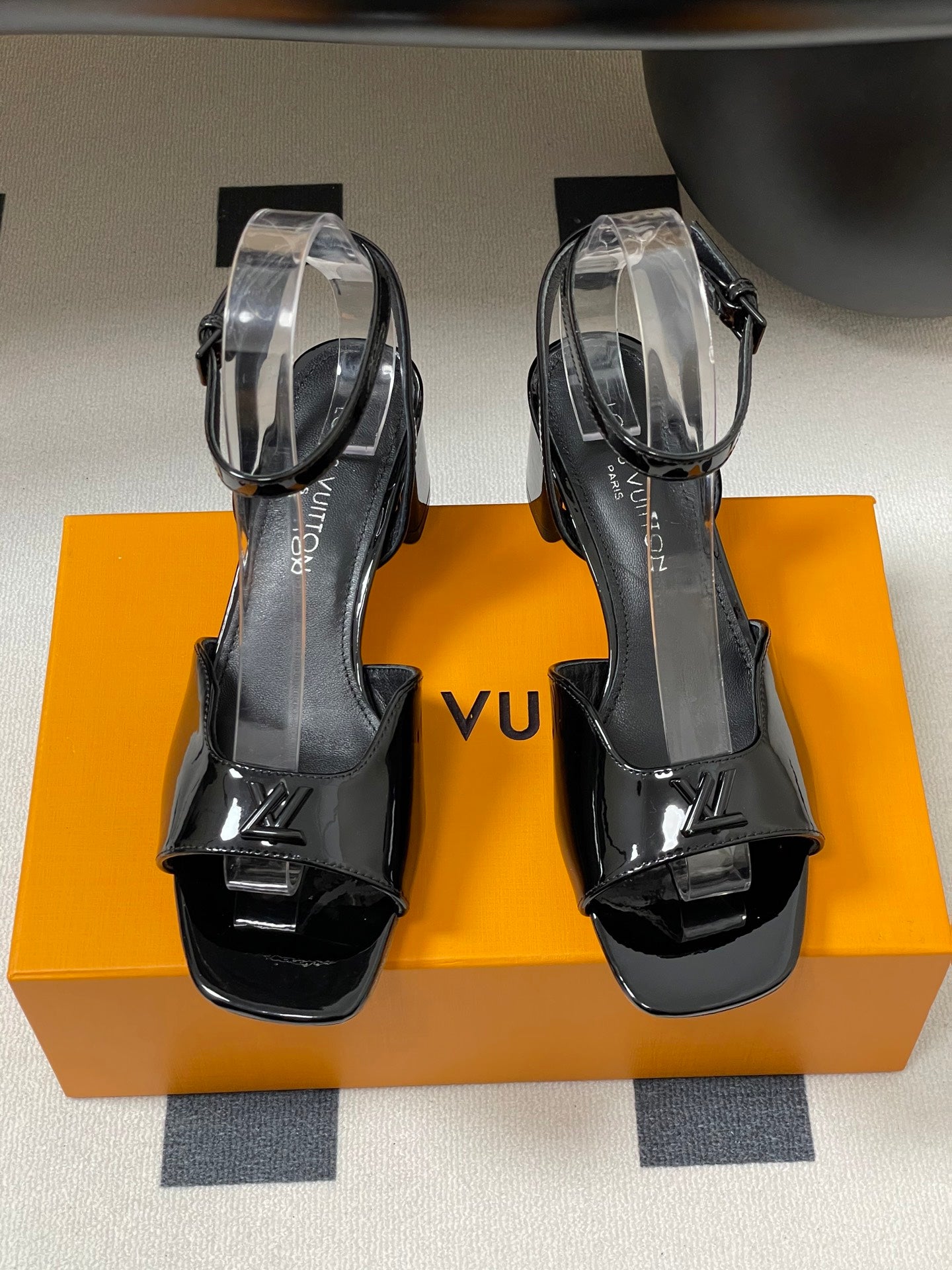 LuxluxHouse Best Quality Women Shoes Louis Vuitton