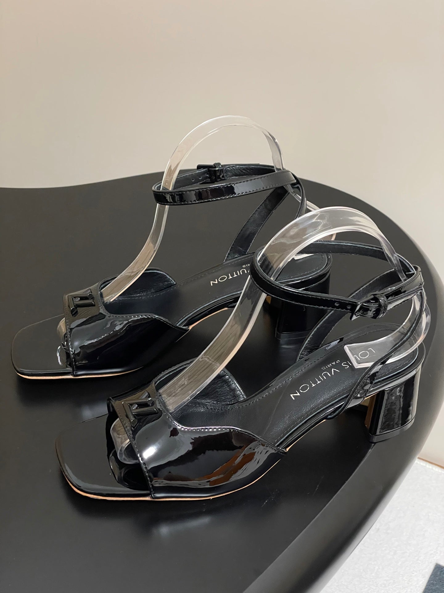 LuxluxHouse Best Quality Women Shoes Louis Vuitton