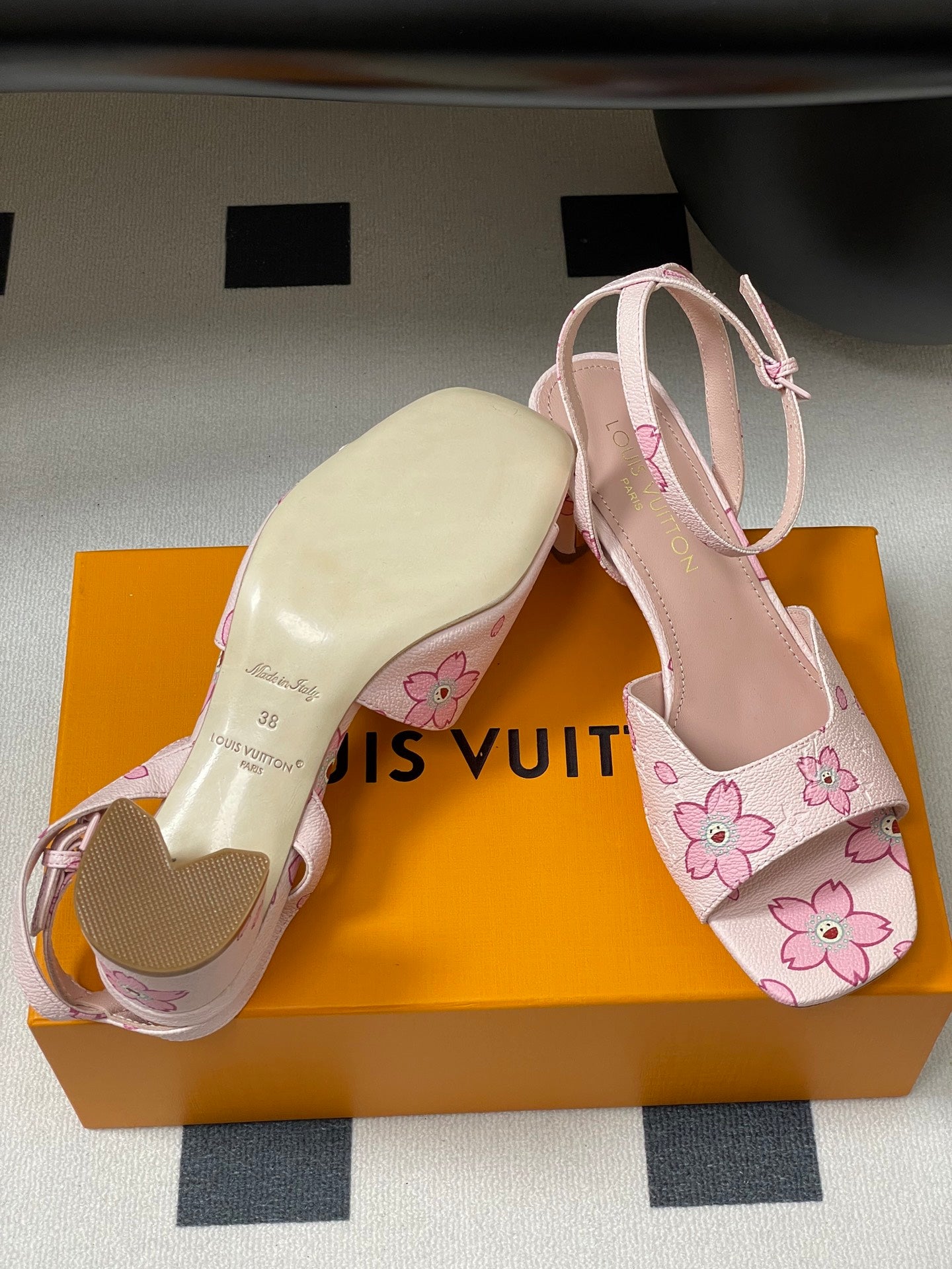 LuxluxHouse Best Quality Women Shoes Louis Vuitton