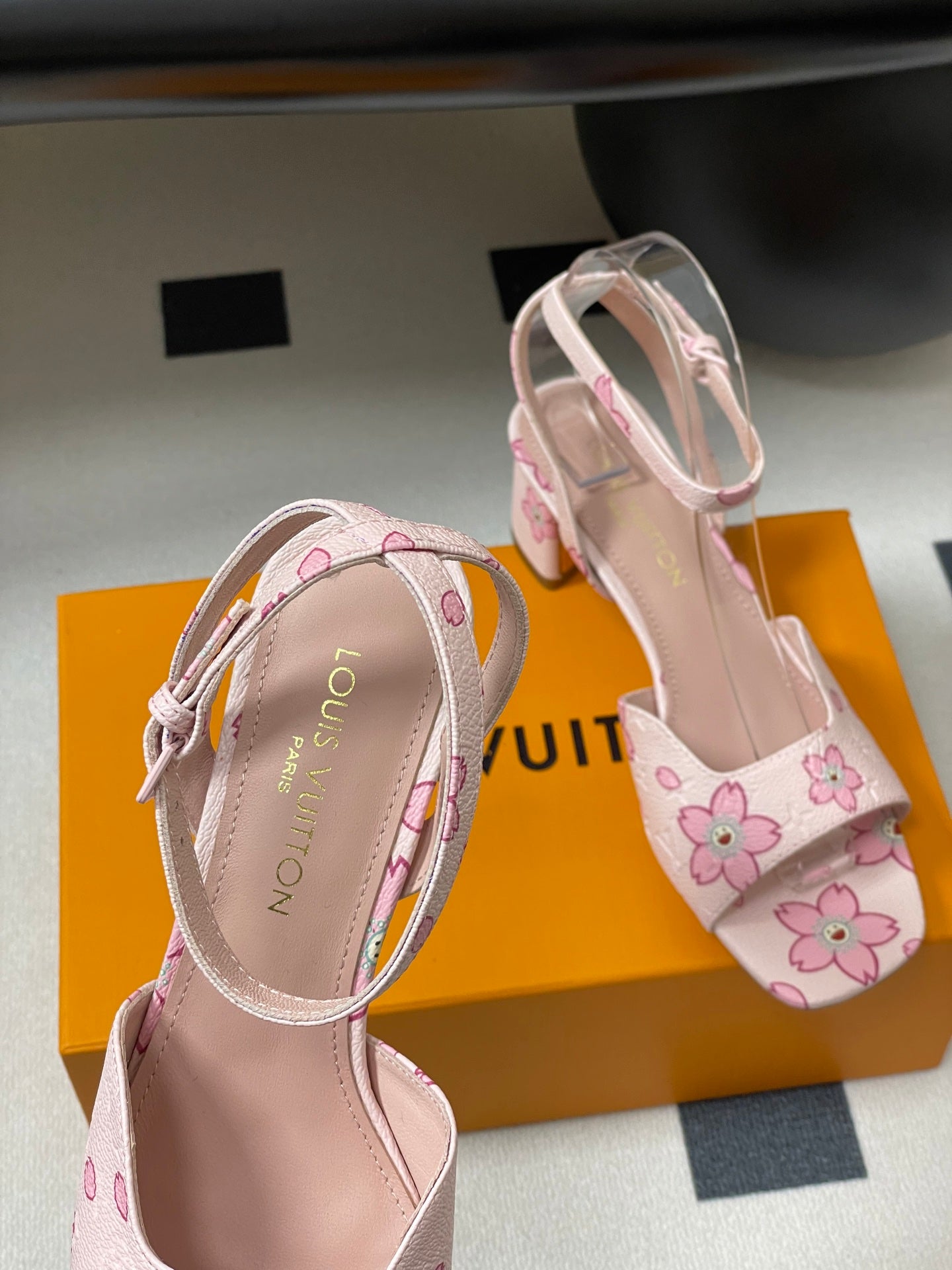 LuxluxHouse Best Quality Women Shoes Louis Vuitton