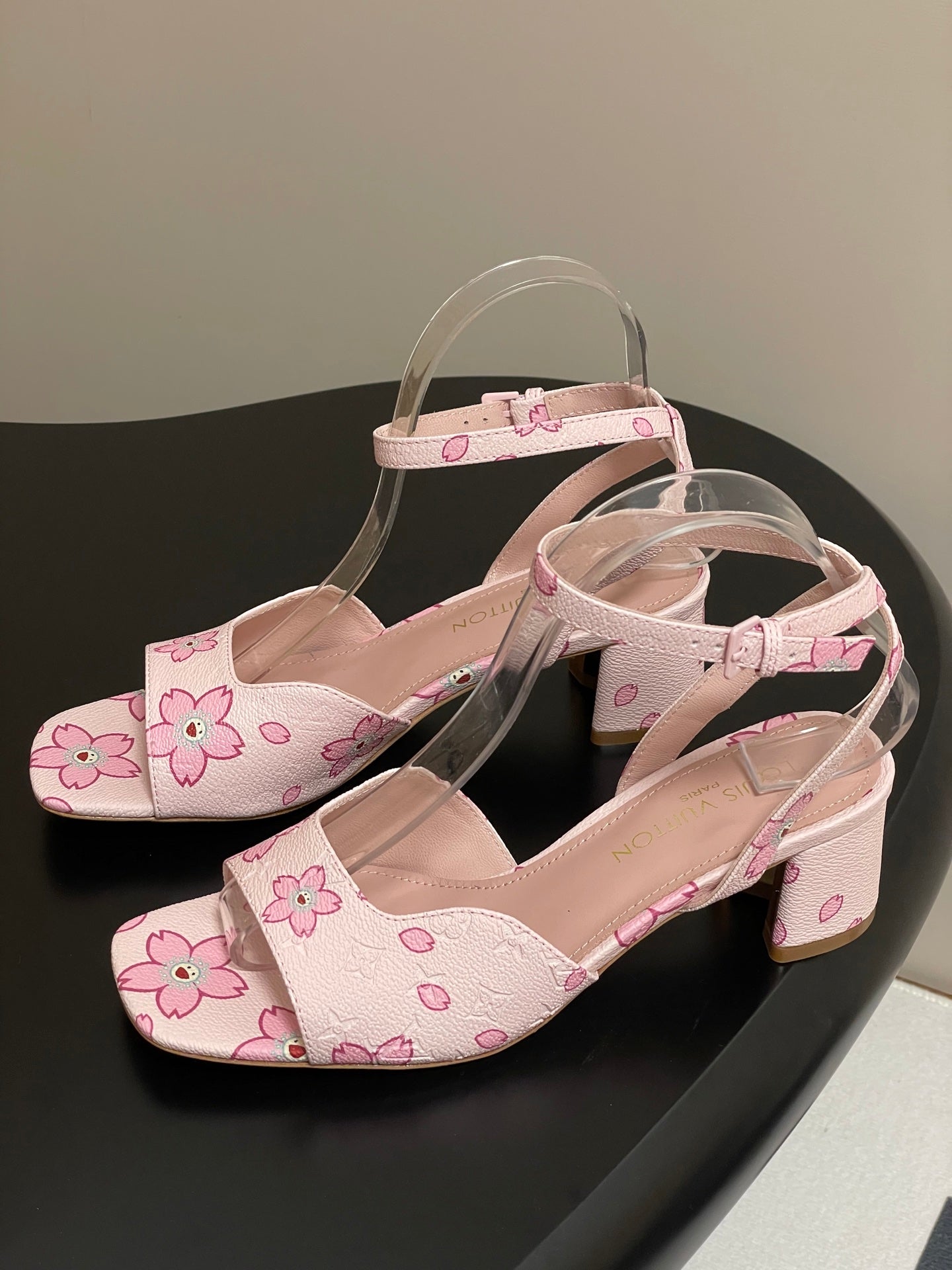 LuxluxHouse Best Quality Women Shoes Louis Vuitton