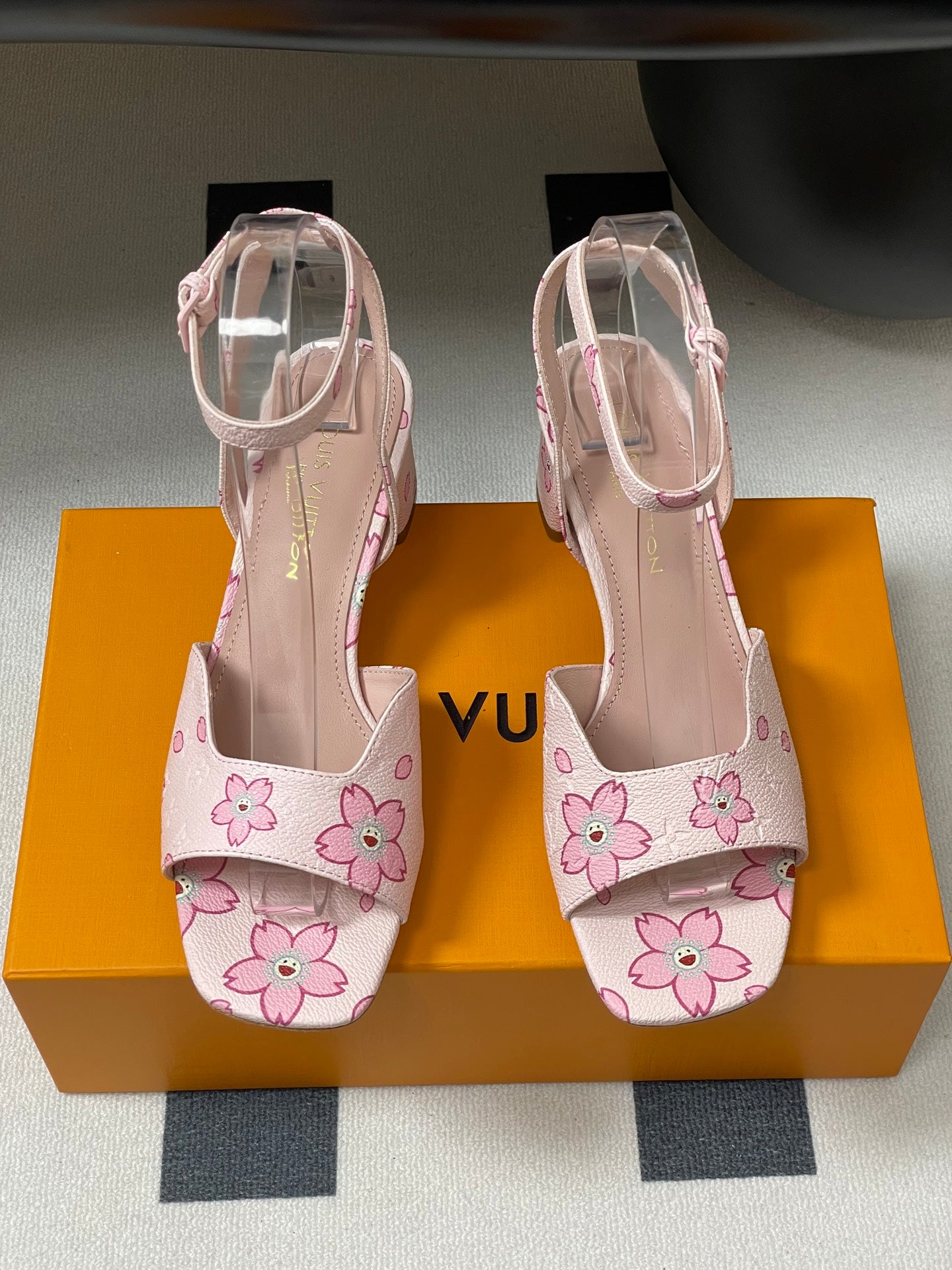LuxluxHouse Best Quality Women Shoes Louis Vuitton