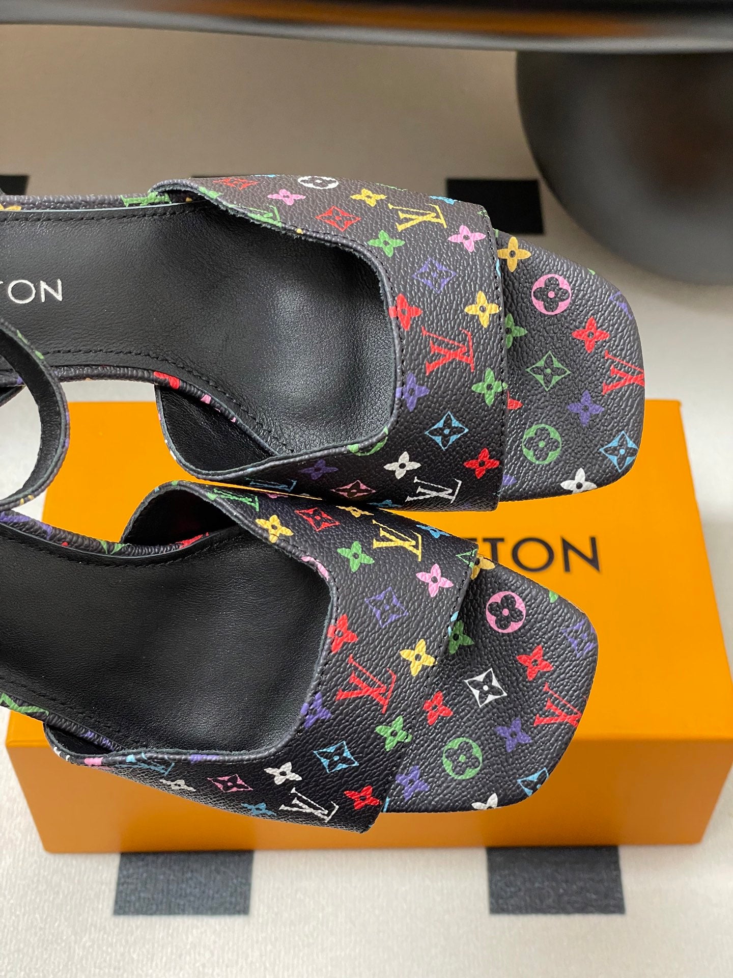LuxluxHouse Best Quality Women Shoes Louis Vuitton