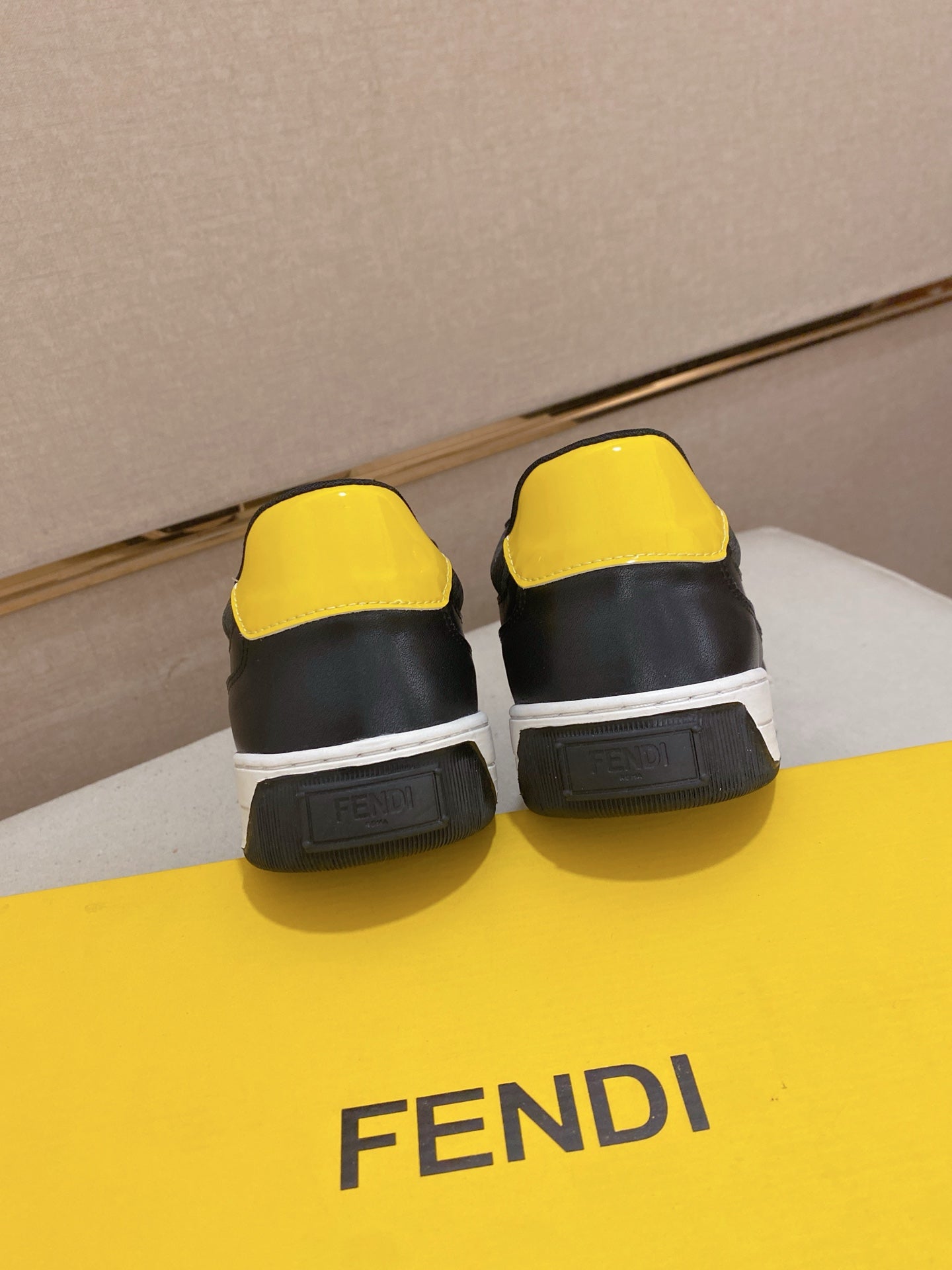 LuxluxHouse Best Quality Shoes Fendi