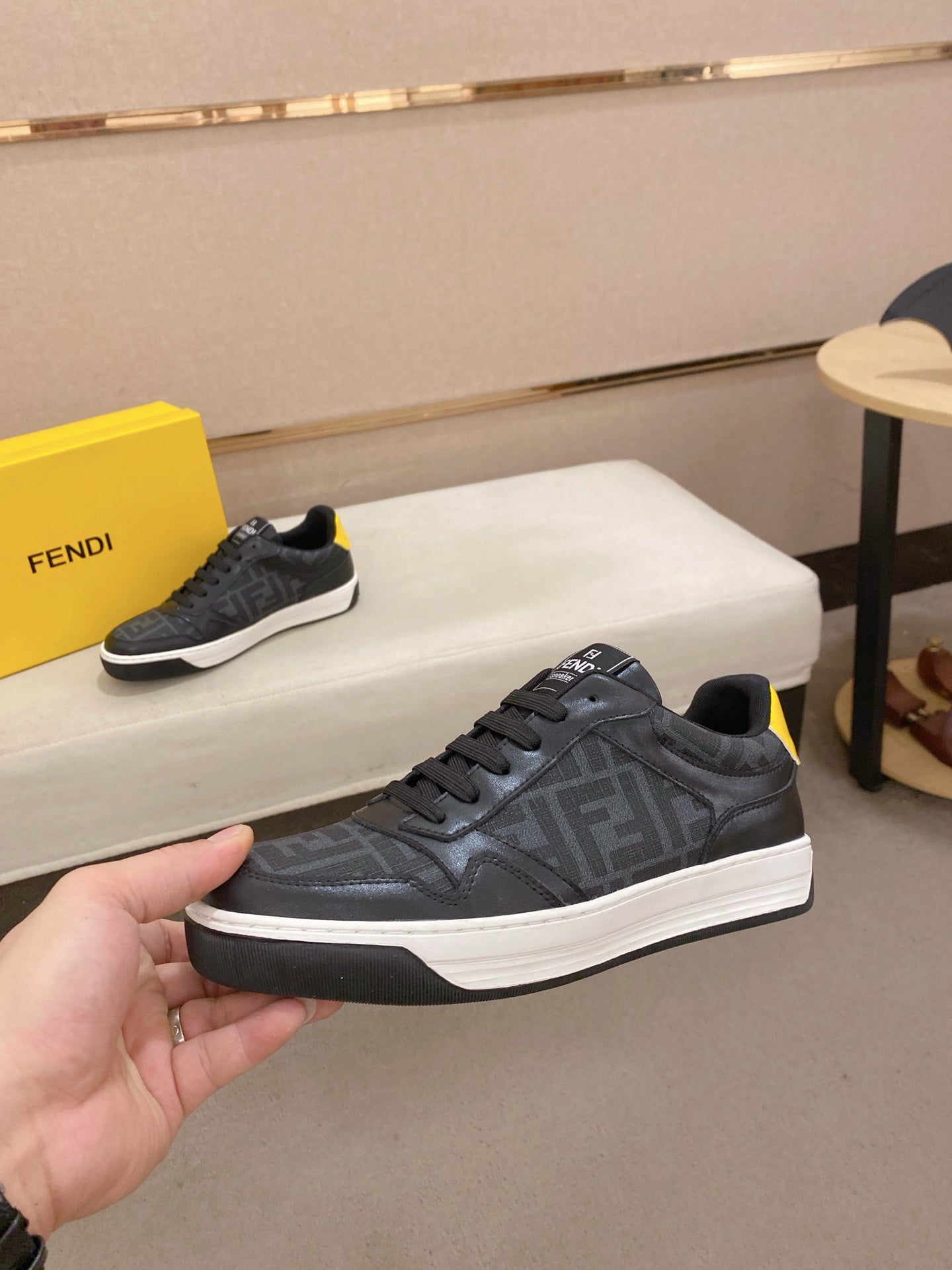 LuxluxHouse Best Quality Shoes Fendi