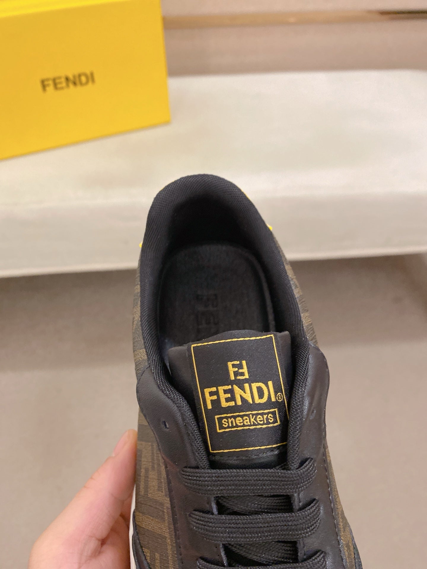 LuxluxHouse Best Quality Shoes Fendi