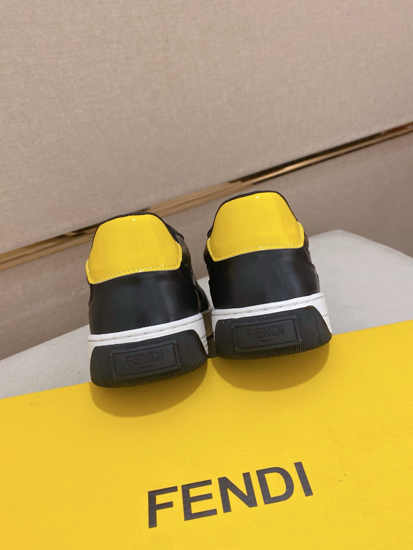 LuxluxHouse Best Quality Shoes Fendi