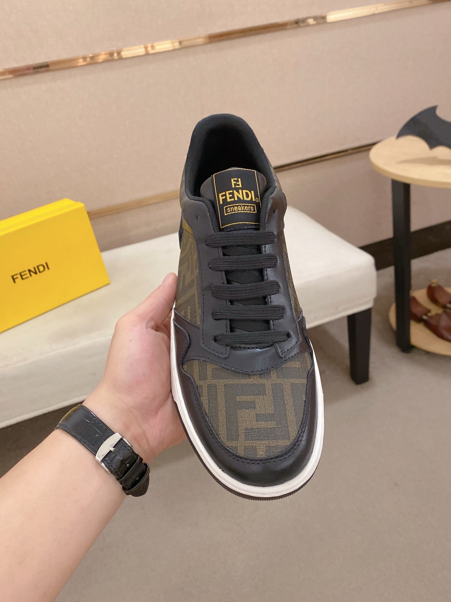 LuxluxHouse Best Quality Shoes Fendi