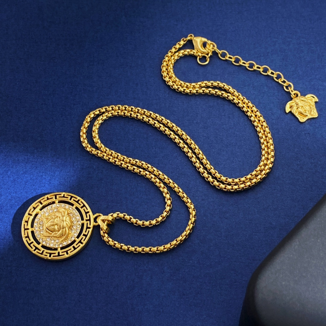 LuxluxHouse Best Quality Accessories Versace