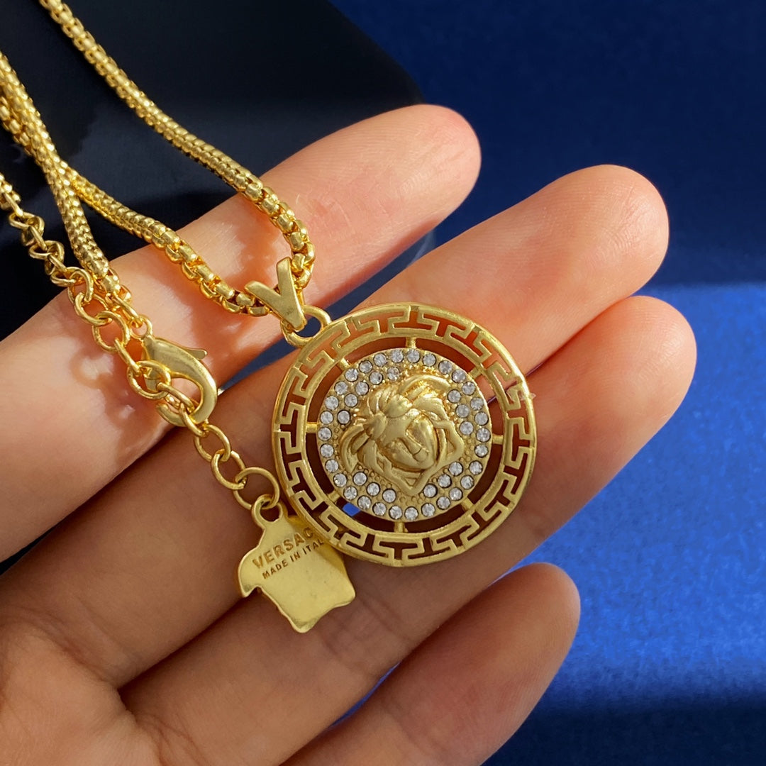 LuxluxHouse Best Quality Accessories Versace