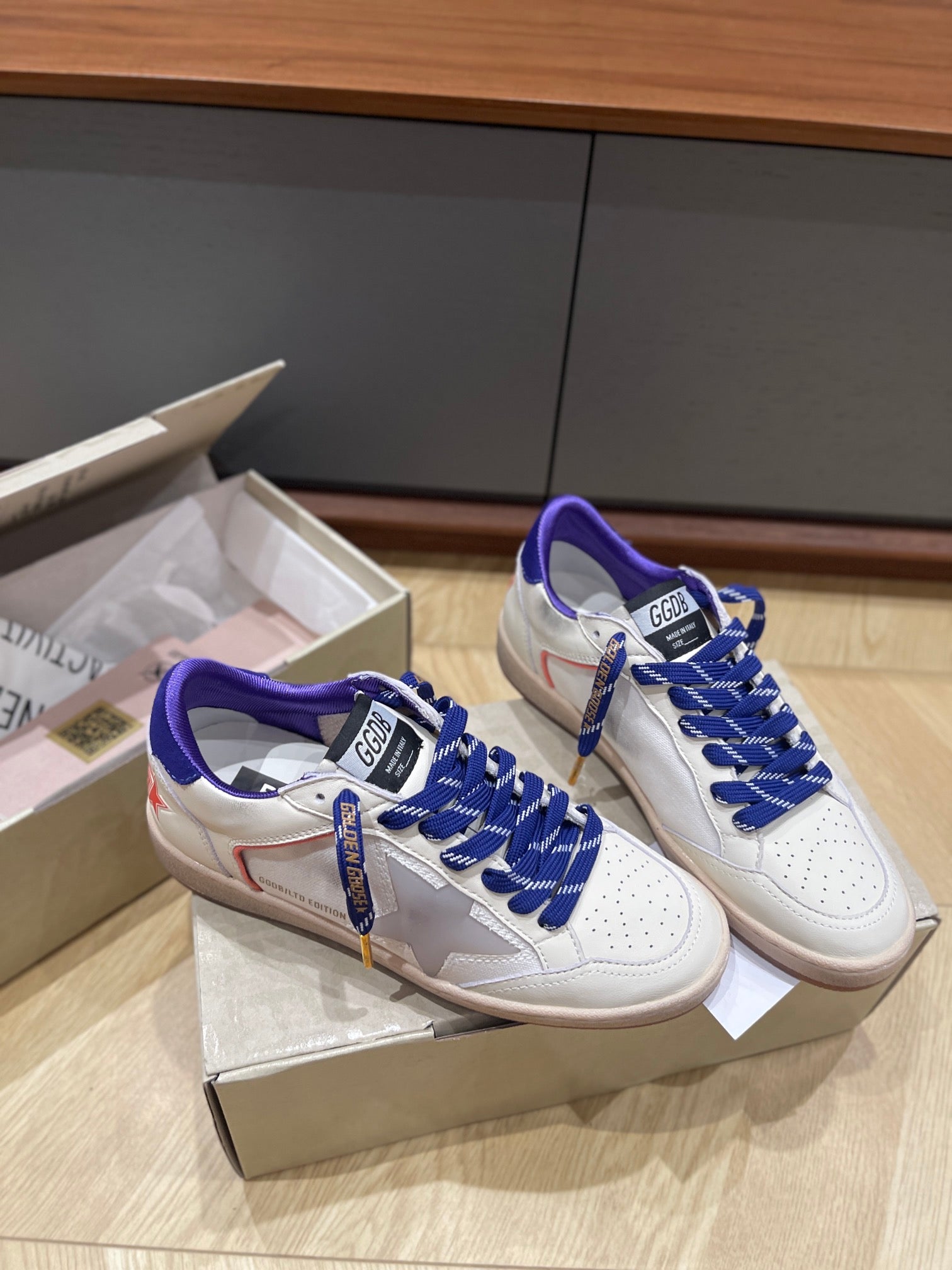 LuxluxHouse Best Quality Shoes Golden Goose