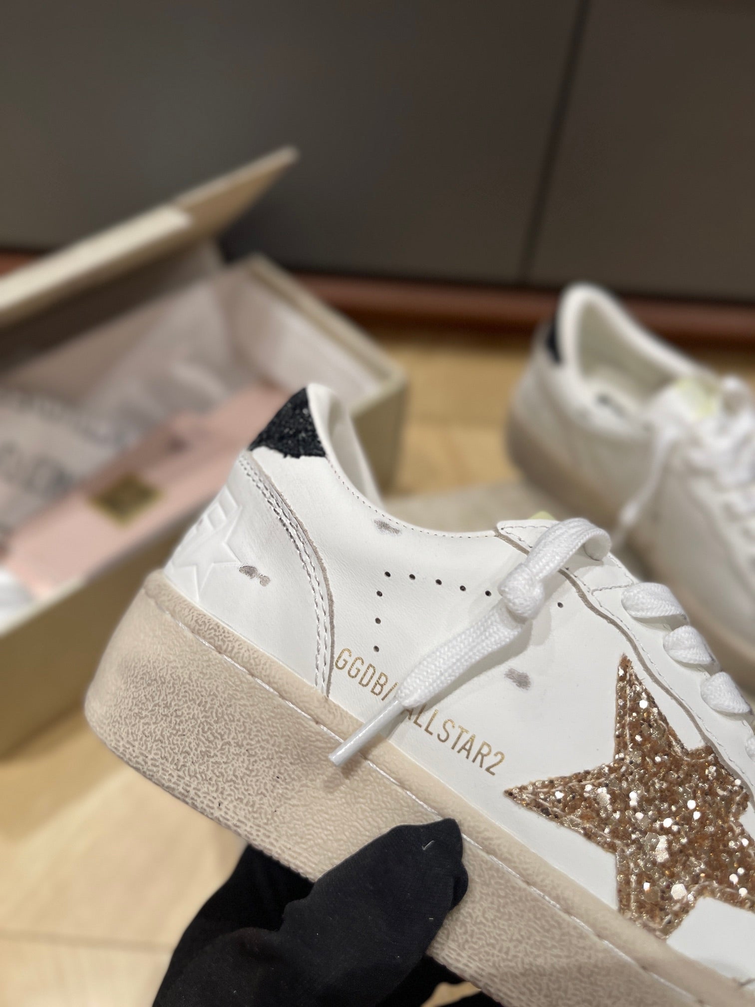 LuxluxHouse Best Quality Shoes Golden Goose