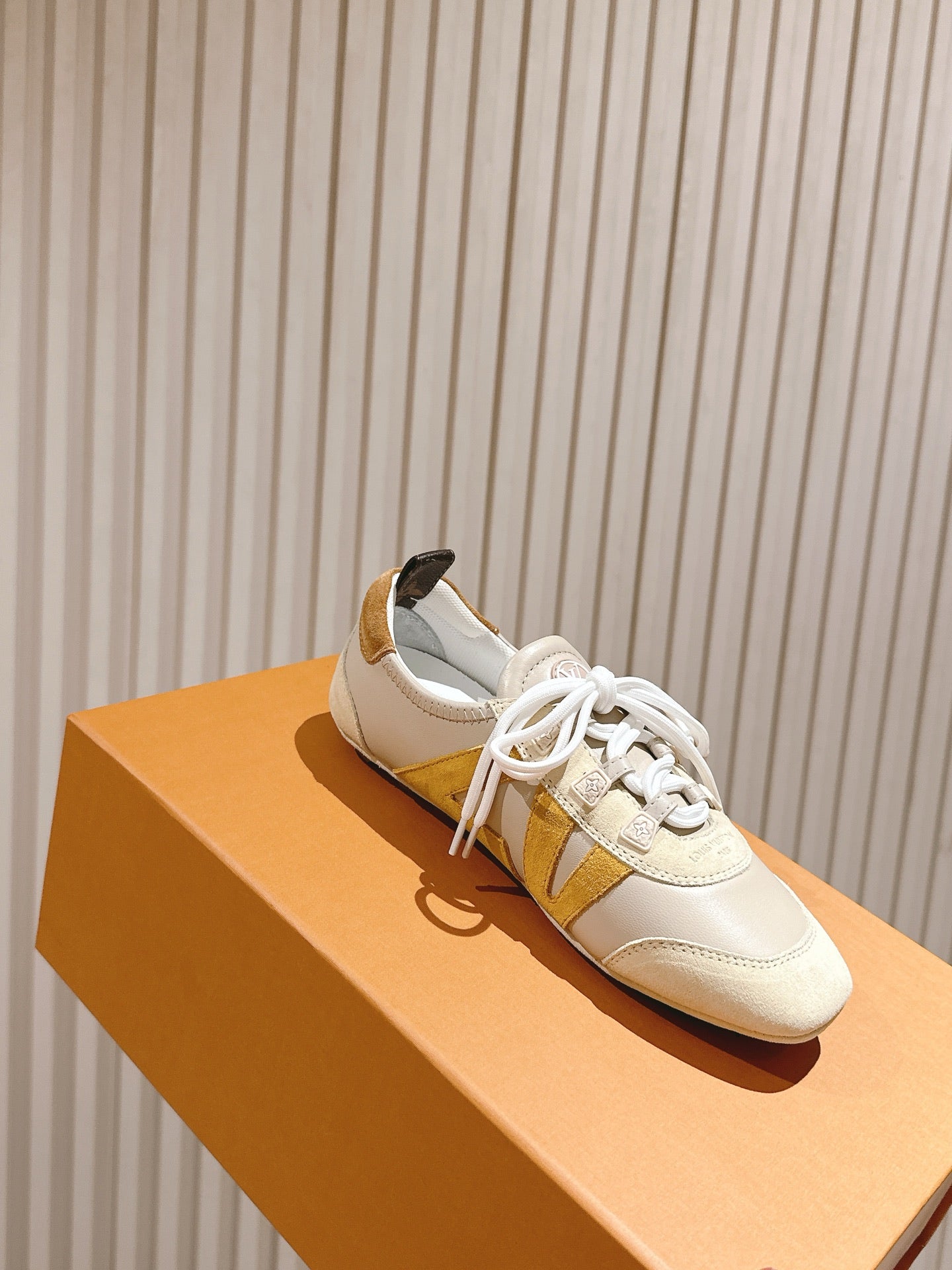 LuxluxHouse Best Quality Women Shoes Louis Vuitton