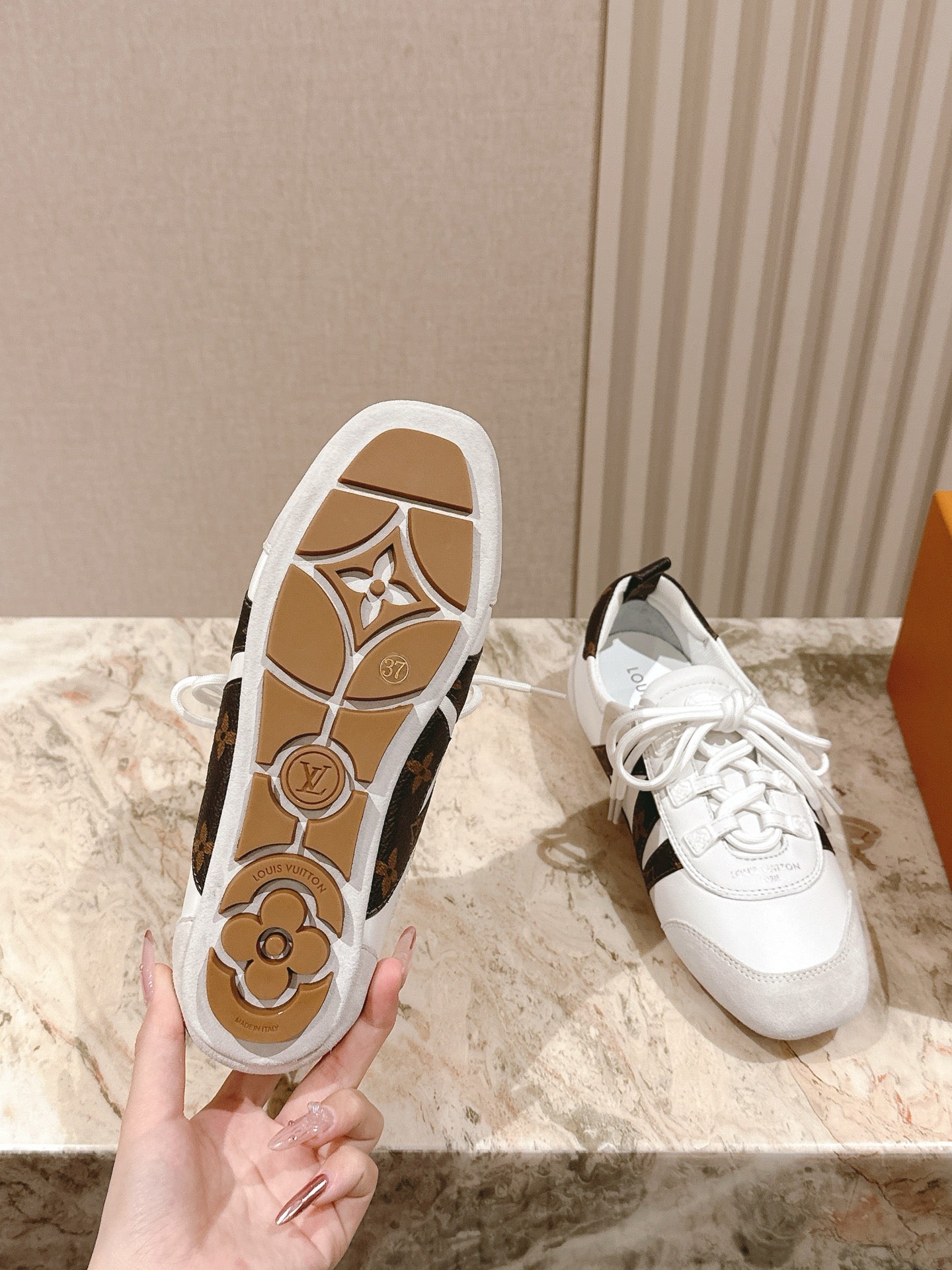LuxluxHouse Best Quality Women Shoes Louis Vuitton