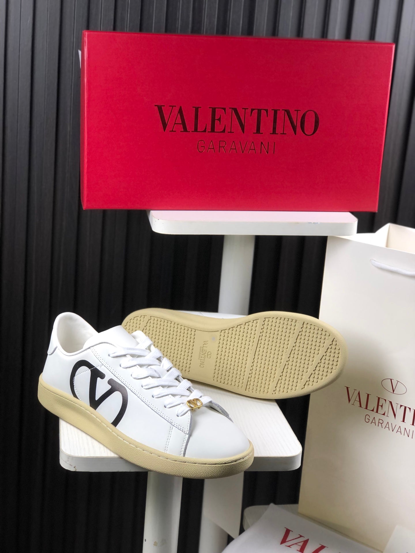 LuxluxHouse Best Quality Valentino Women Shoes