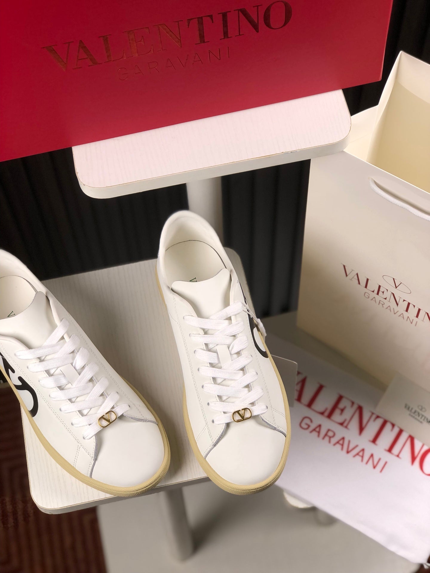 LuxluxHouse Best Quality Valentino Women Shoes