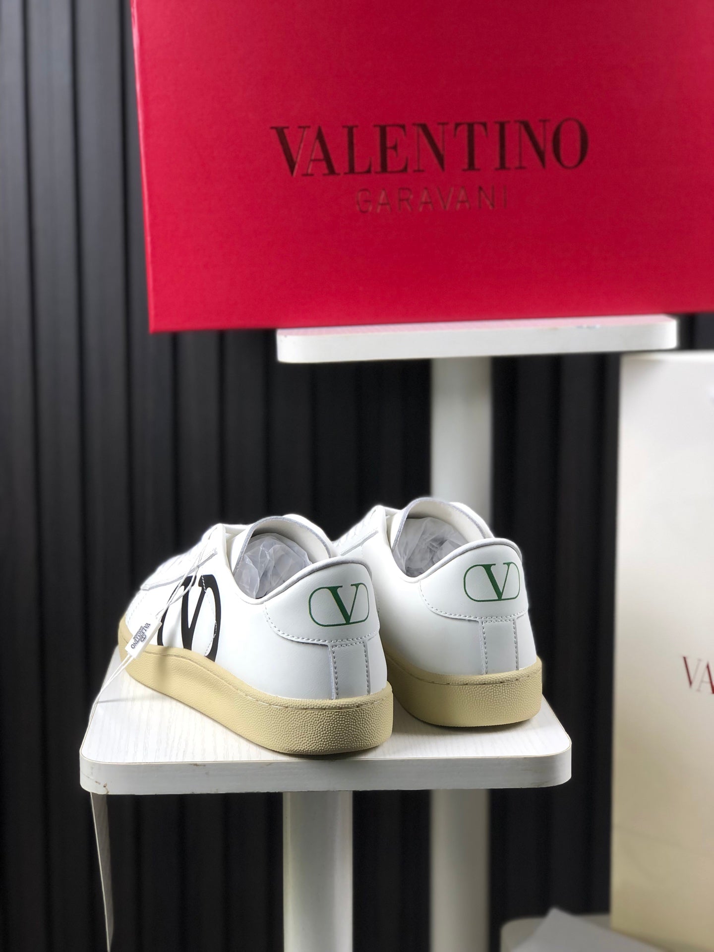 LuxluxHouse Best Quality Valentino Women Shoes