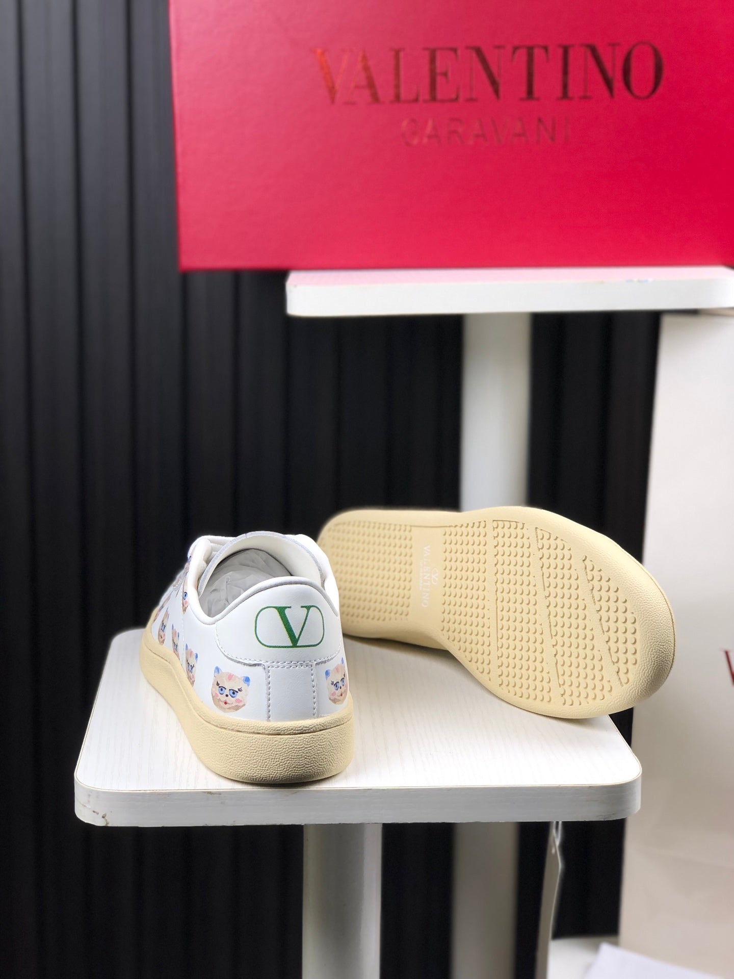 LuxluxHouse Best Quality Valentino Women Shoes